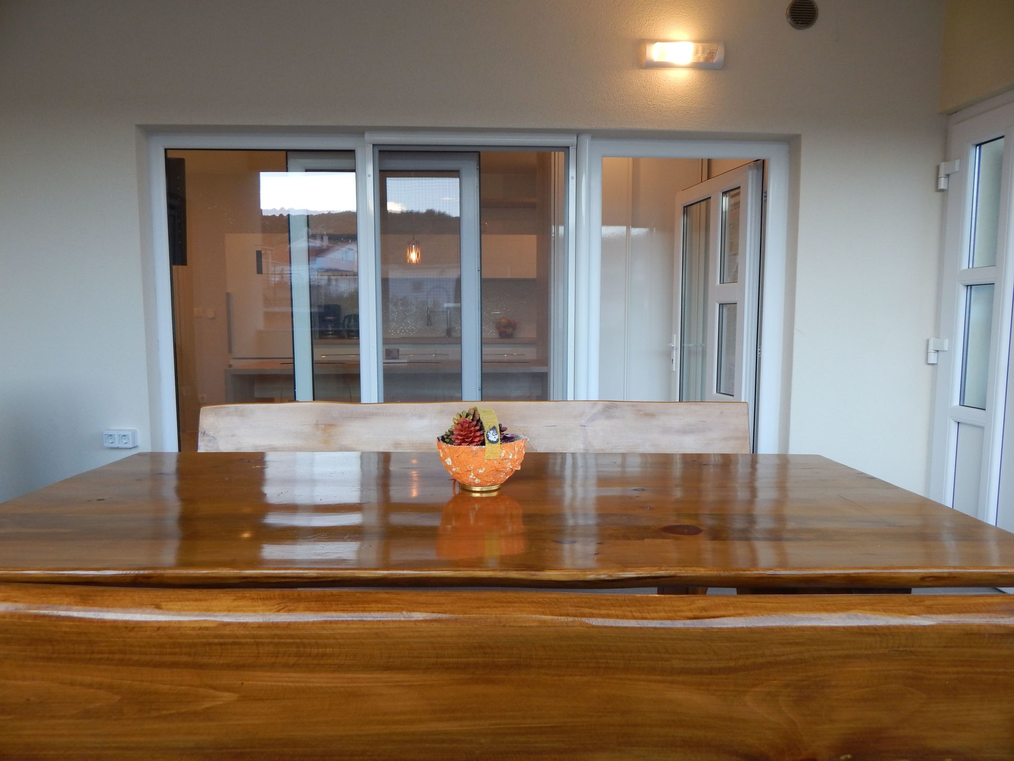 Idyllische, moderne Ferienwohnung direkt am Meer-Dedans