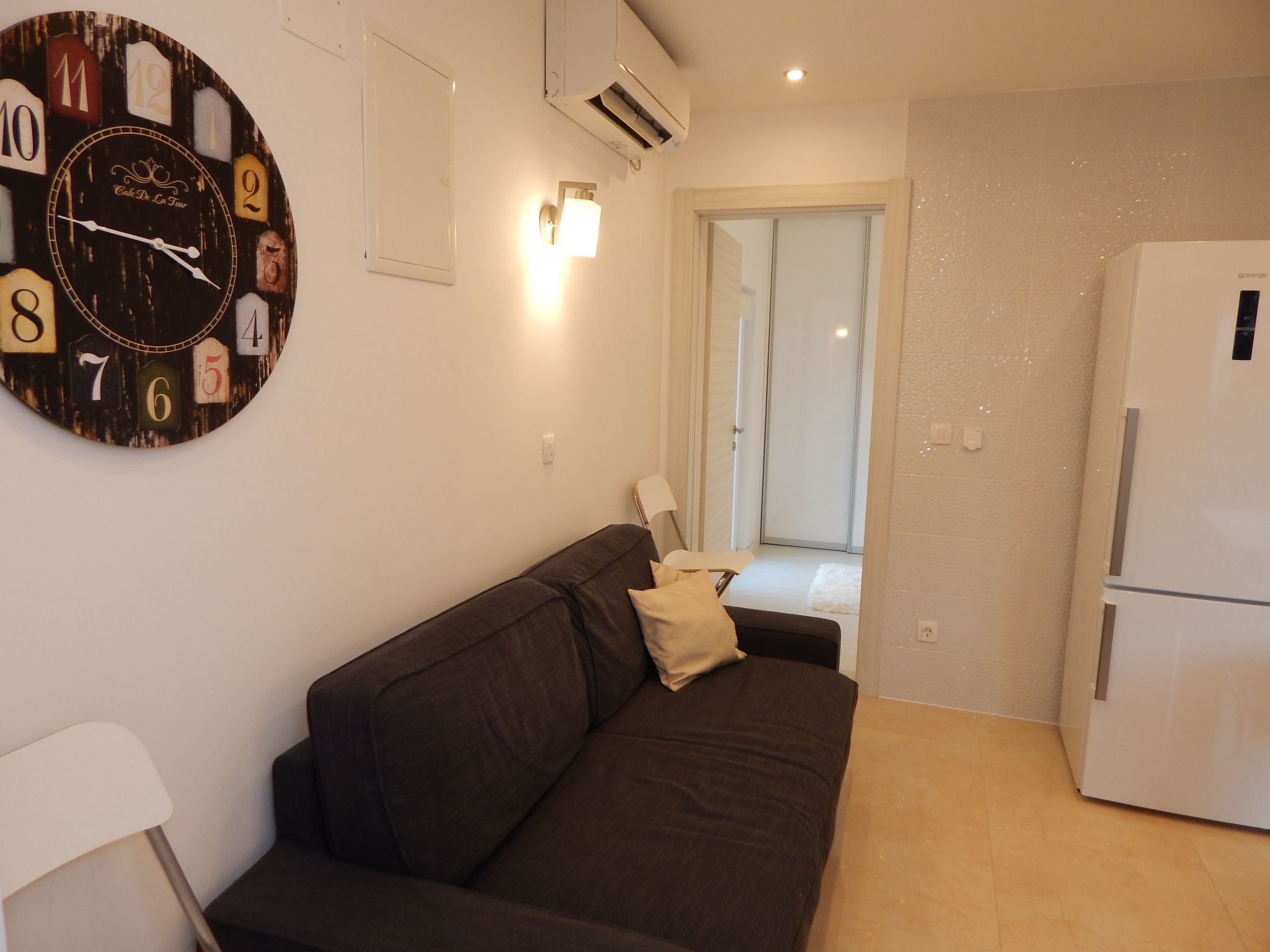 Idyllische, moderne Ferienwohnung direkt am Meer-Dedans