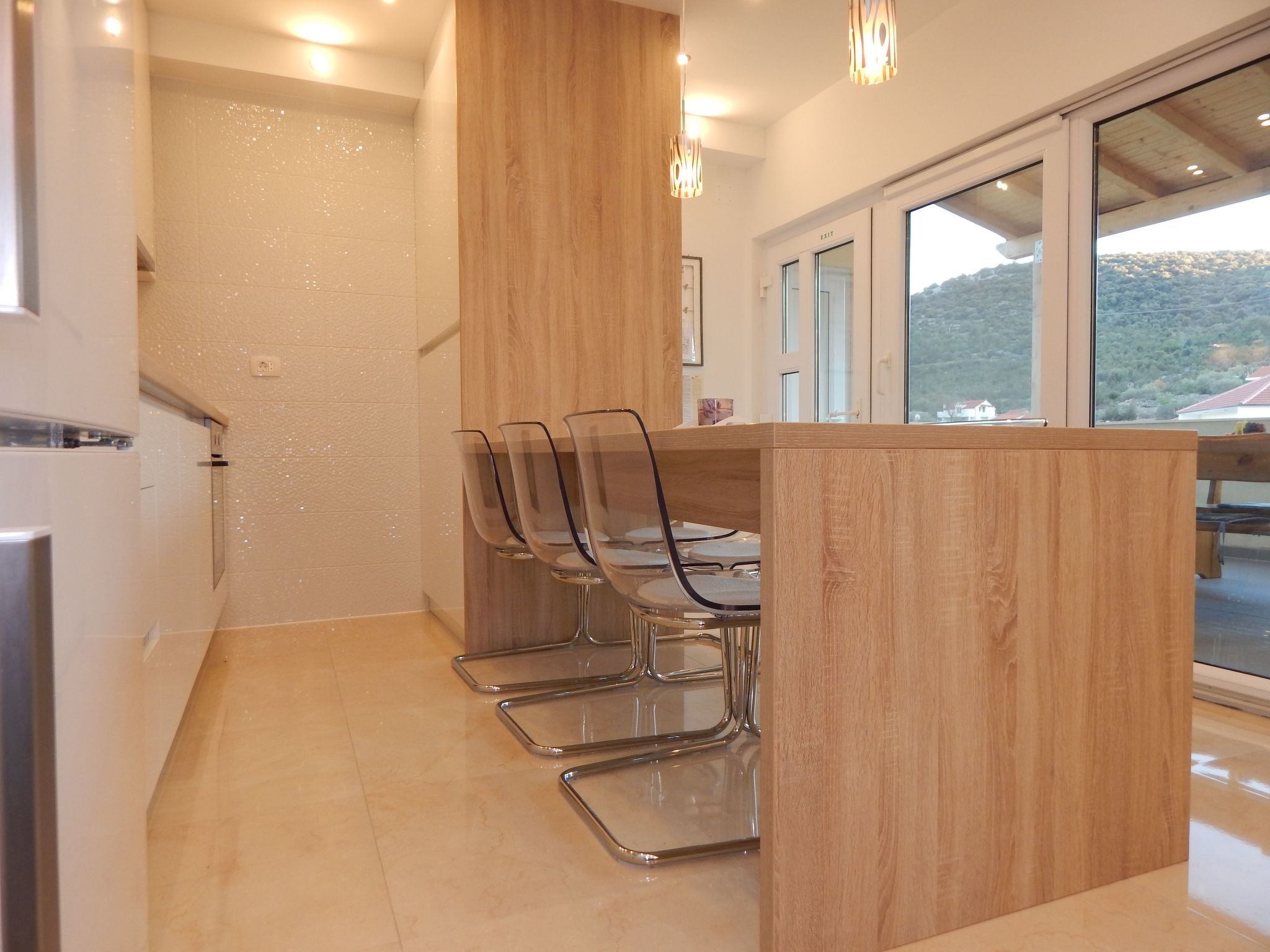 Idyllische, moderne Ferienwohnung direkt am Meer-Dedans