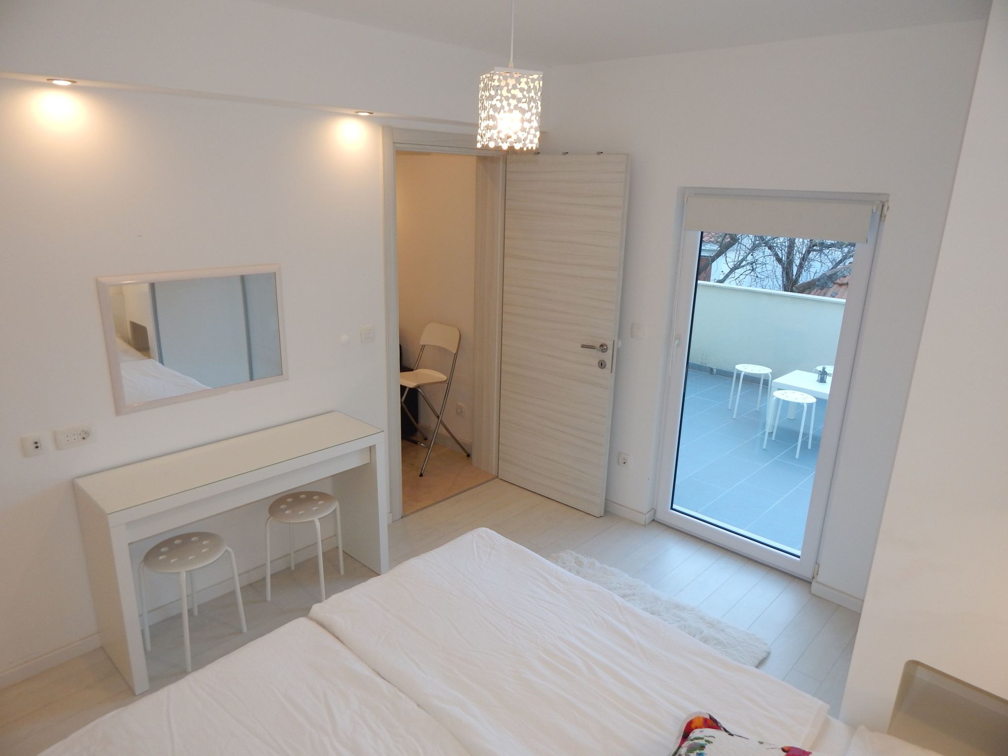 Idyllische, moderne Ferienwohnung direkt am Meer-Dedans