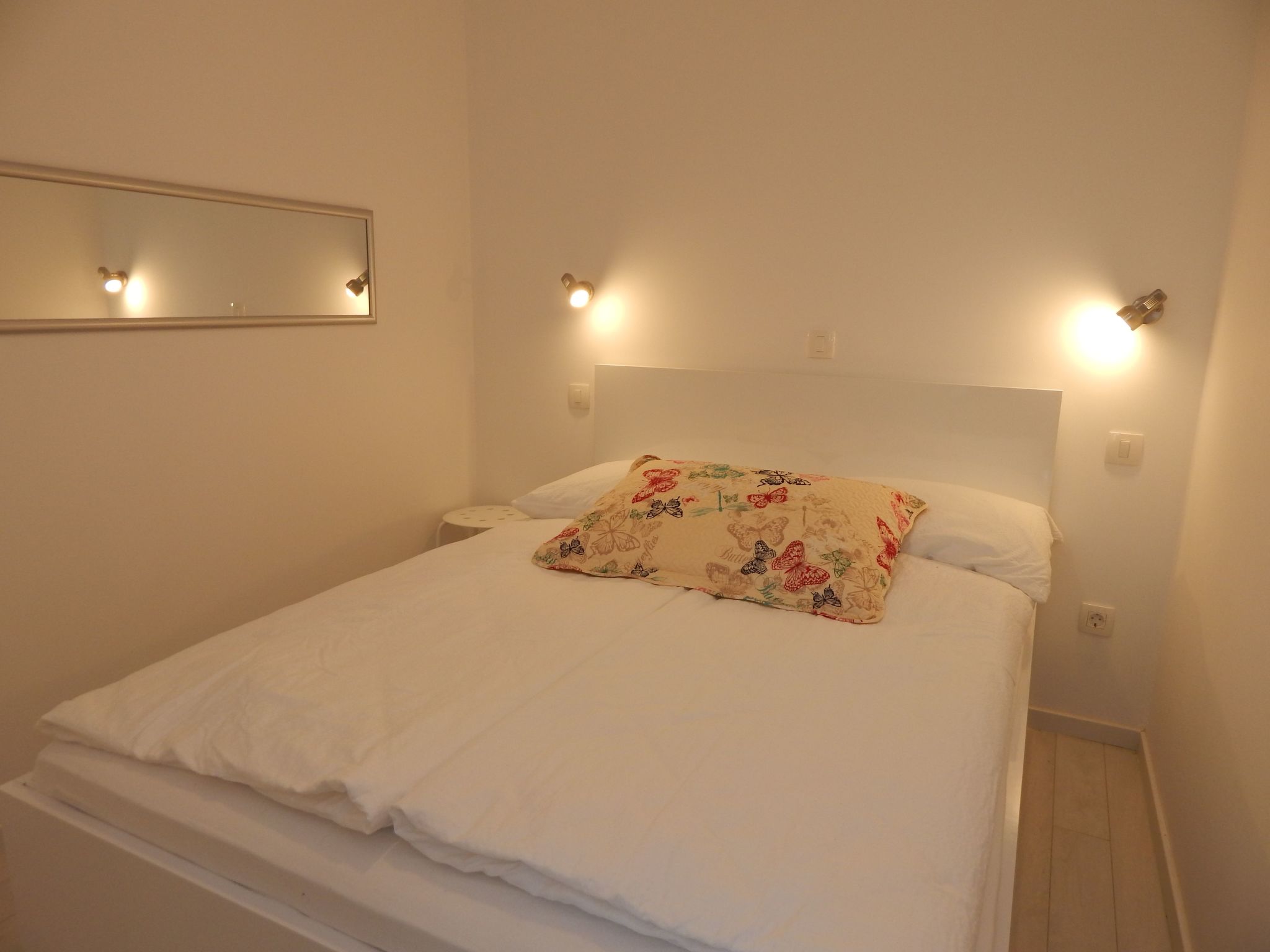 Idyllische, moderne Ferienwohnung direkt am Meer-Dedans