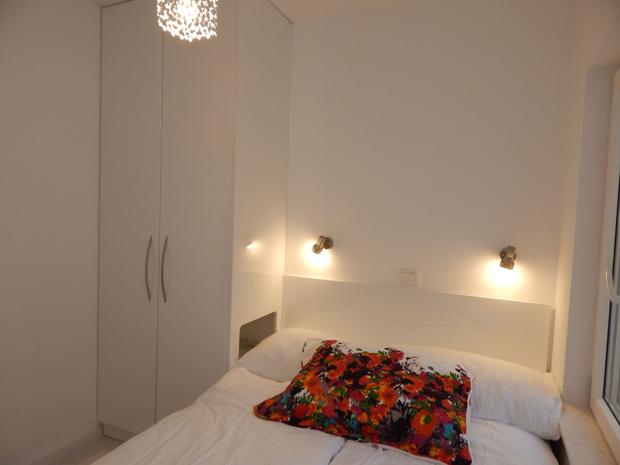 Idyllische, moderne Ferienwohnung direkt am Meer-Dedans