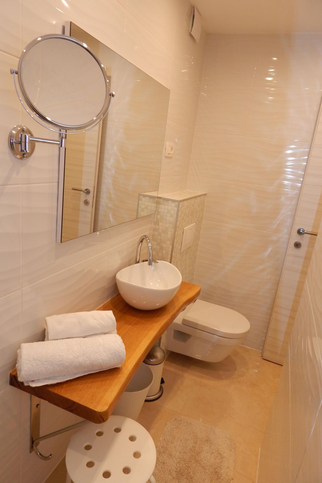 Idyllische, moderne Ferienwohnung direkt am Meer-Dedans