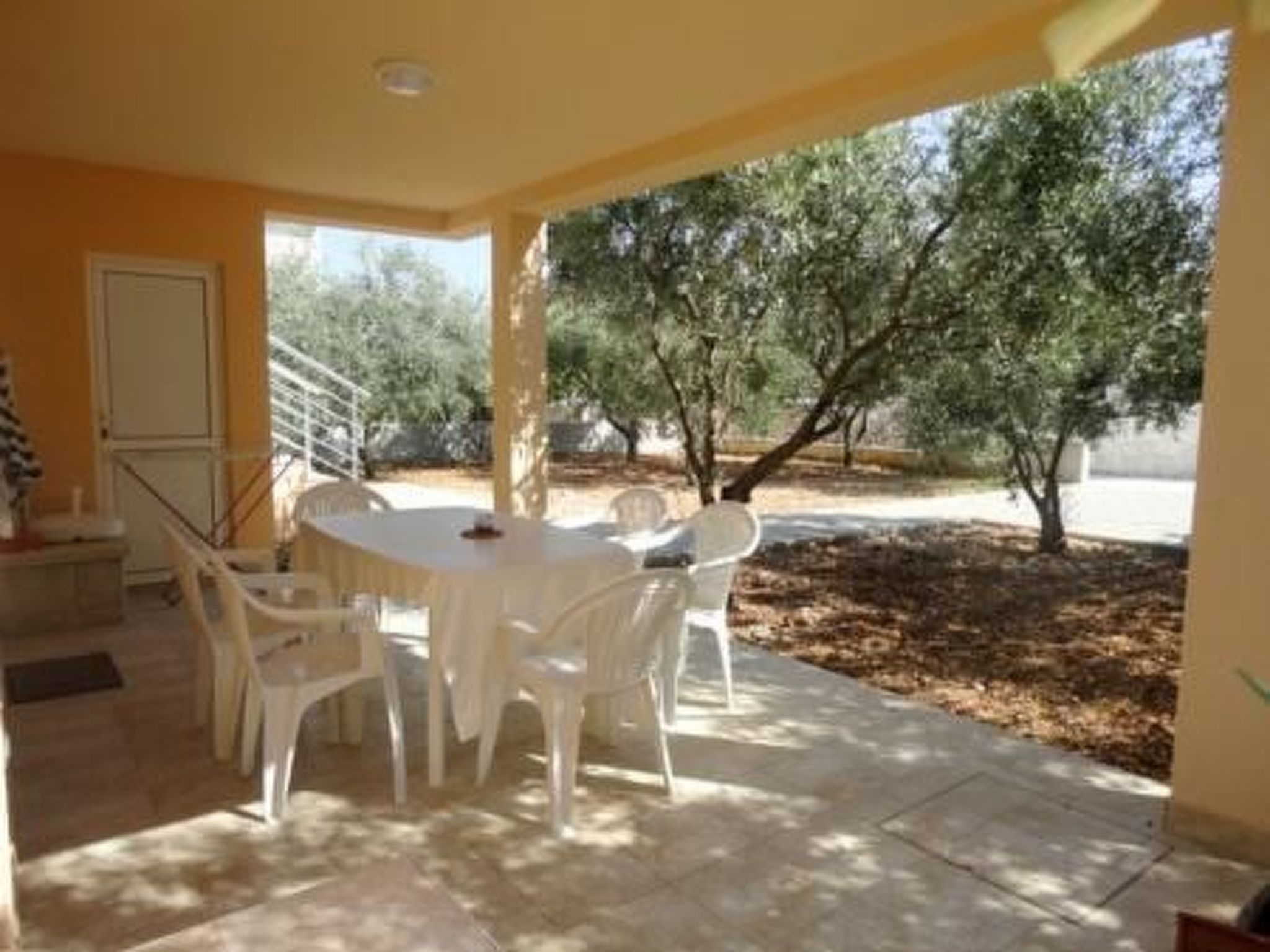 Mit Blick auf das Wasser-Binnen