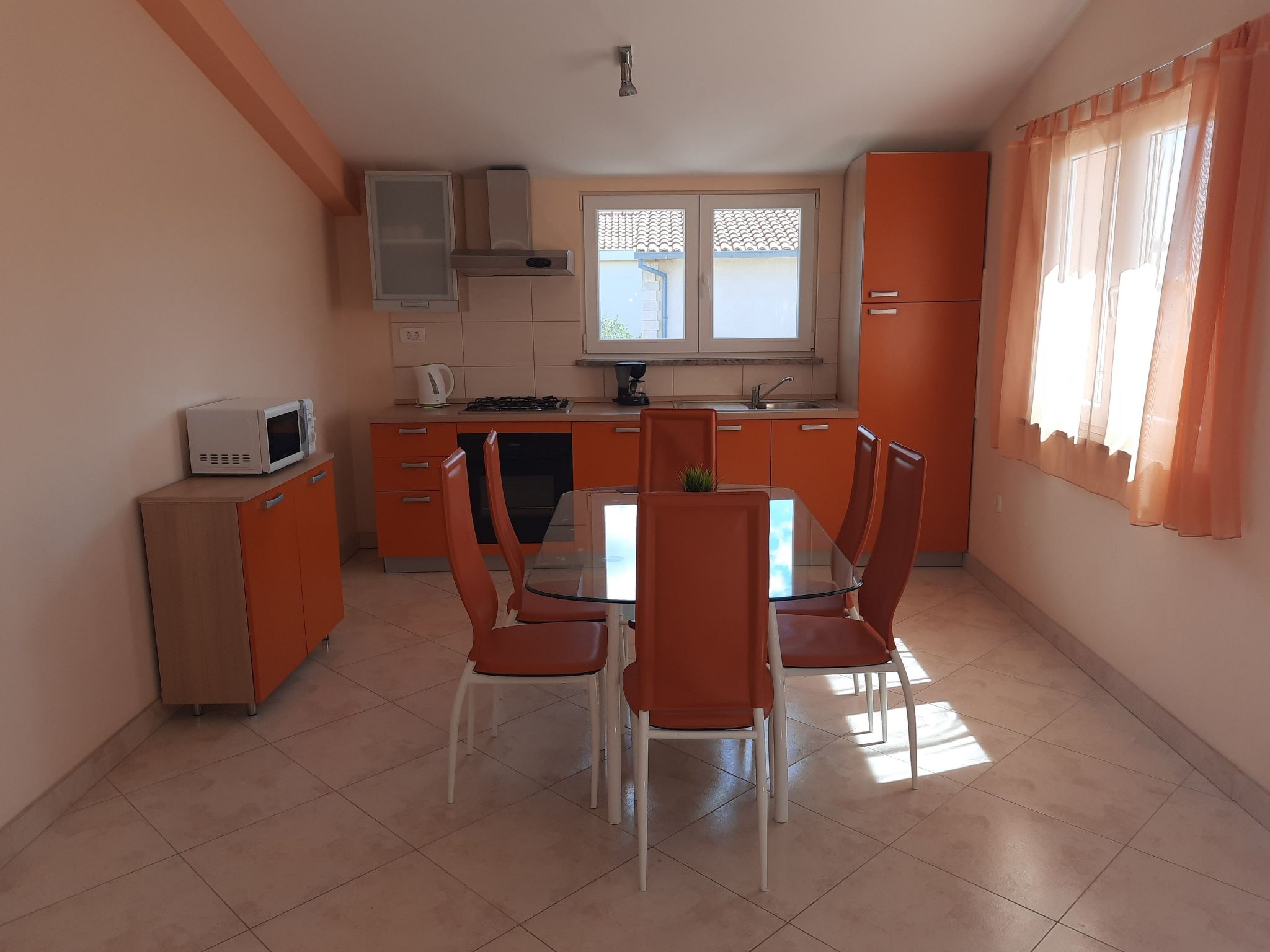 Mit Blick auf das Wasser-Binnen