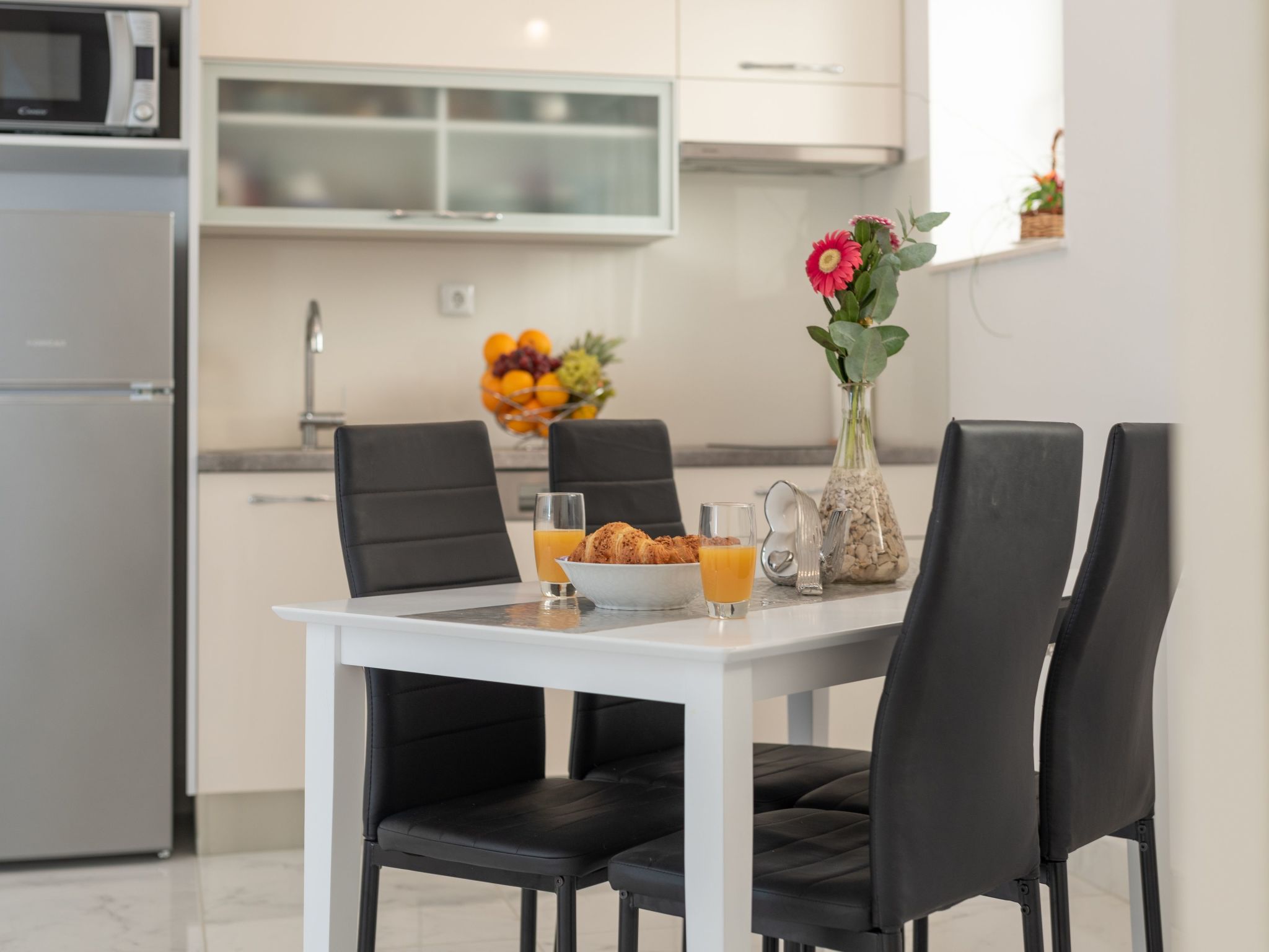 Mittelmeer-Ferienhaus Eden-Drinnen