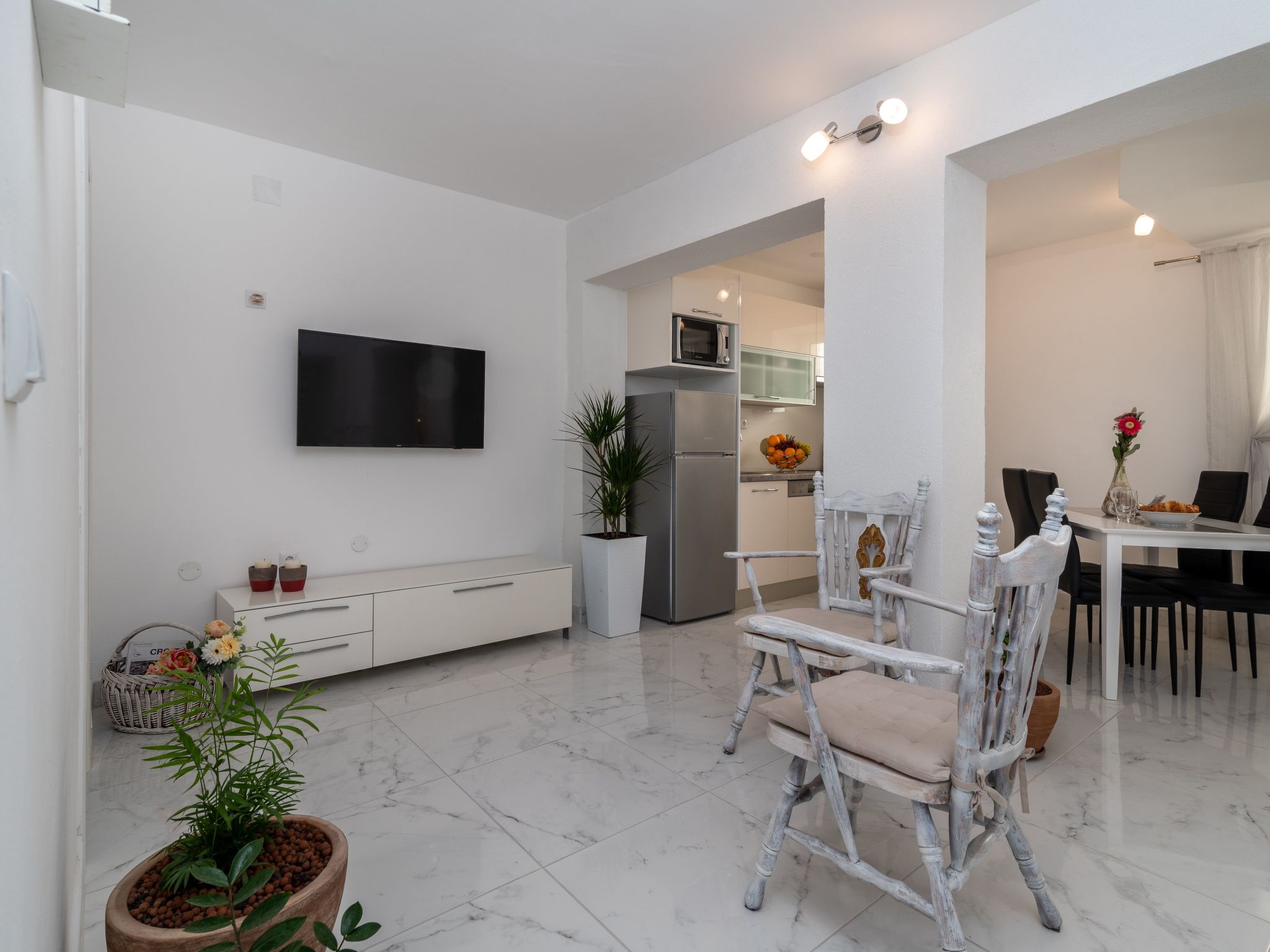 Mittelmeer-Ferienhaus Eden-Drinnen