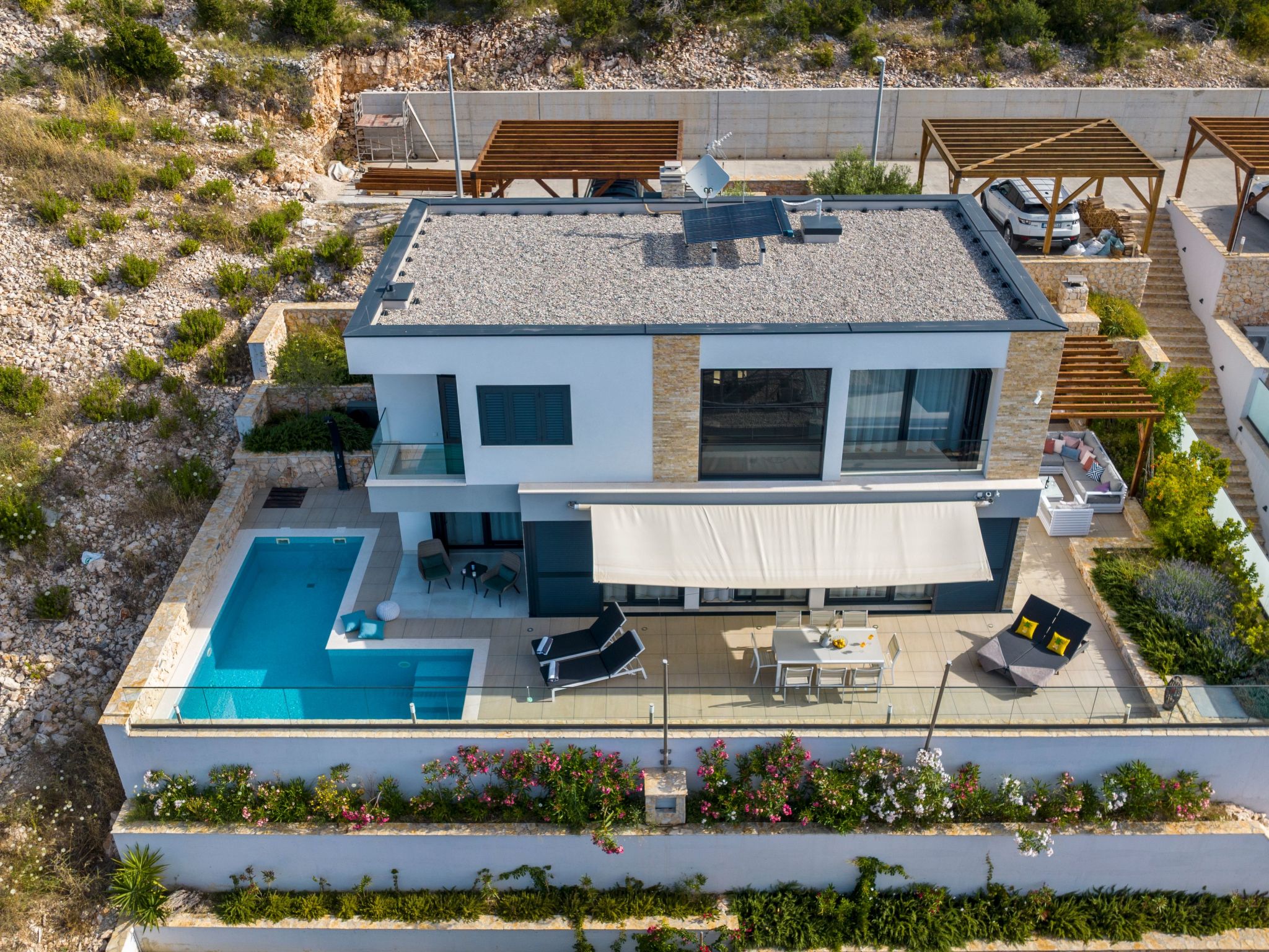 Gemütliches Ferienhaus in Vinišće mit Privatem Pool und Meerblick