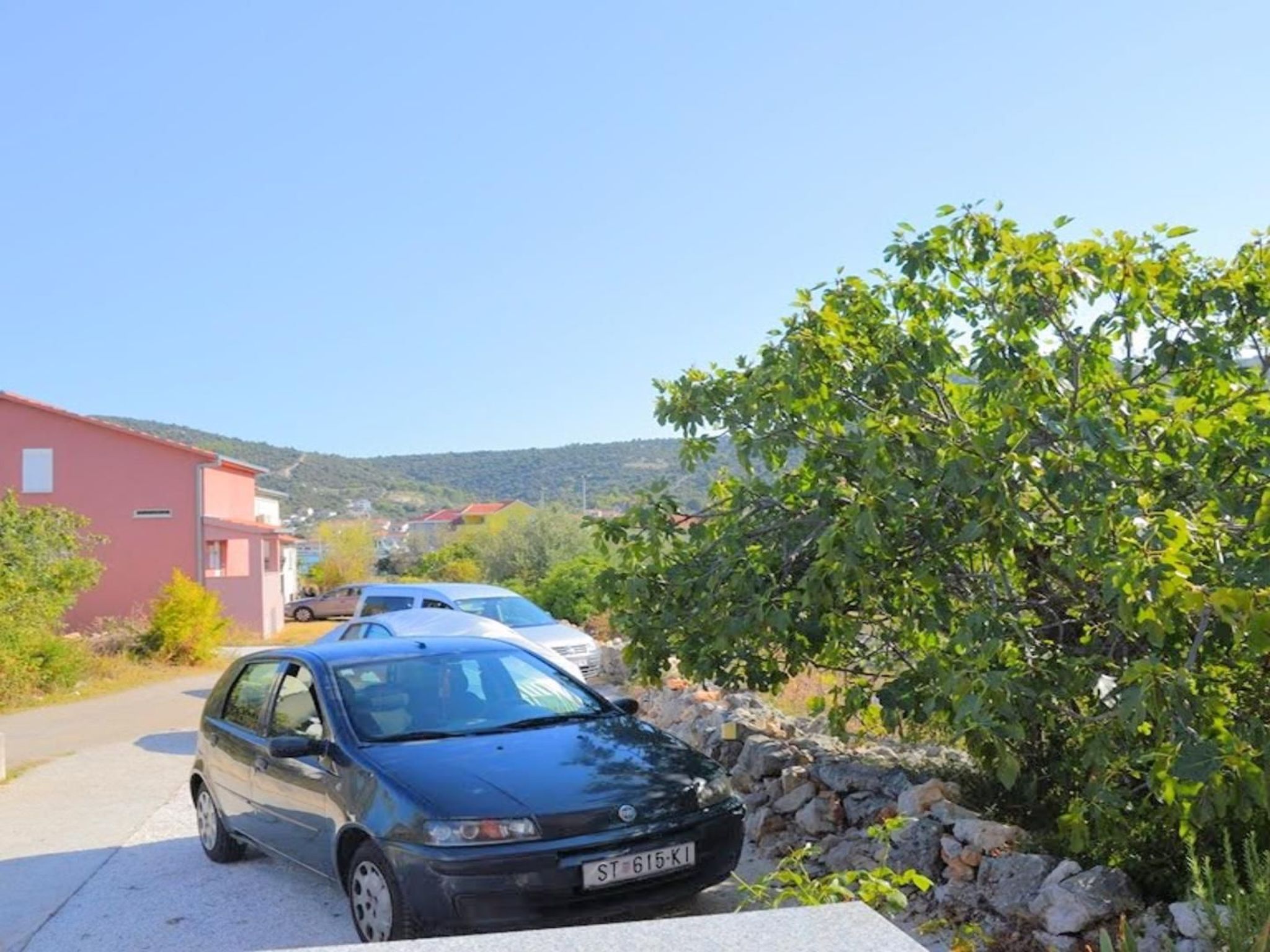Wohnung in Vinišće mit privatem Parkplatz