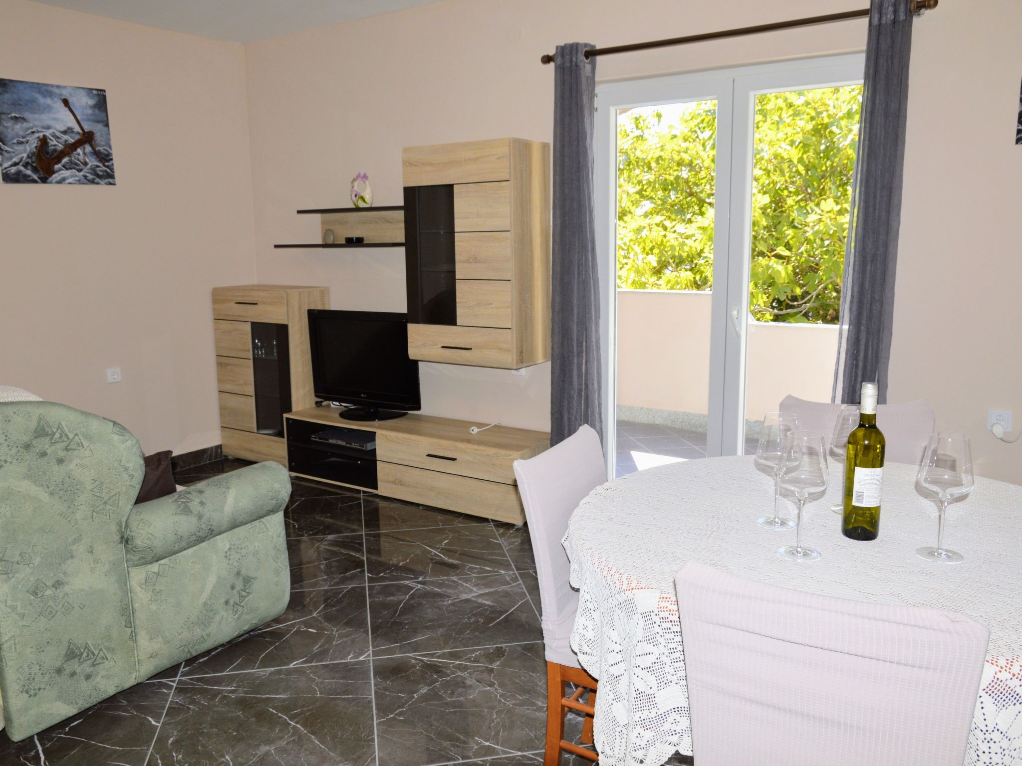 Wohnung in Vinišće mit privatem Parkplatz-Image-tags.info