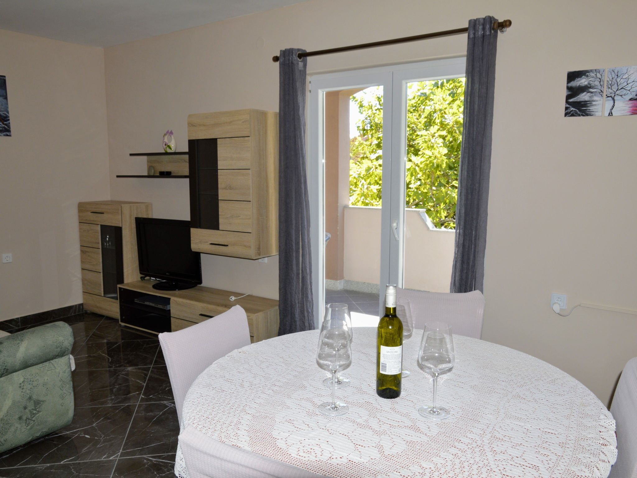 Wohnung in Vinišće mit privatem Parkplatz-Image-tags.info