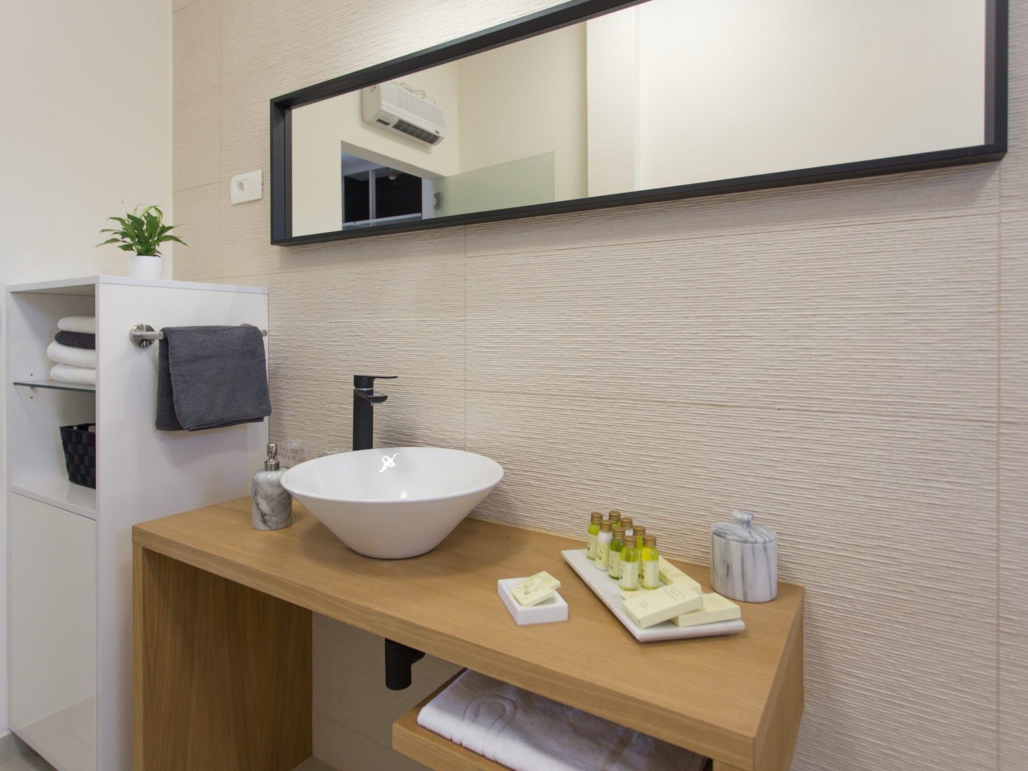 Ferienvilla "Orangenbaum" mit Blick auf das Wasser-Dedans