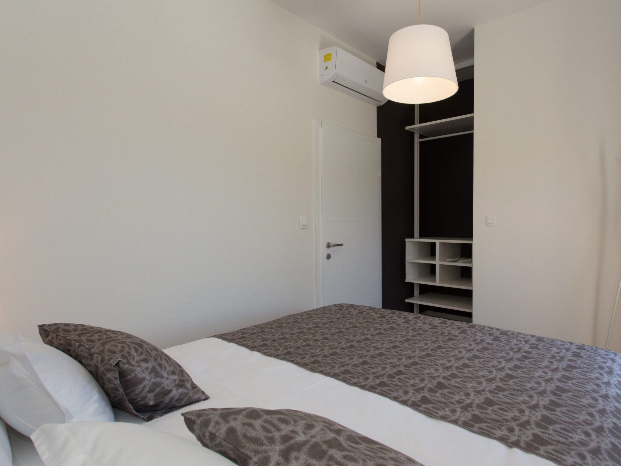 Ferienvilla "Orangenbaum" mit Blick auf das Wasser-Dedans