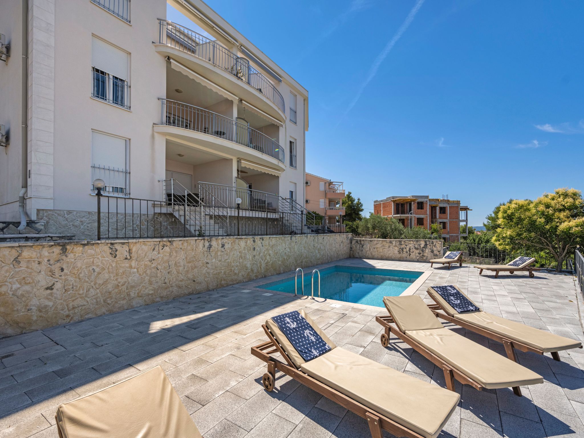 Meerblick-Apartment mit Pool Ciovo Breeze