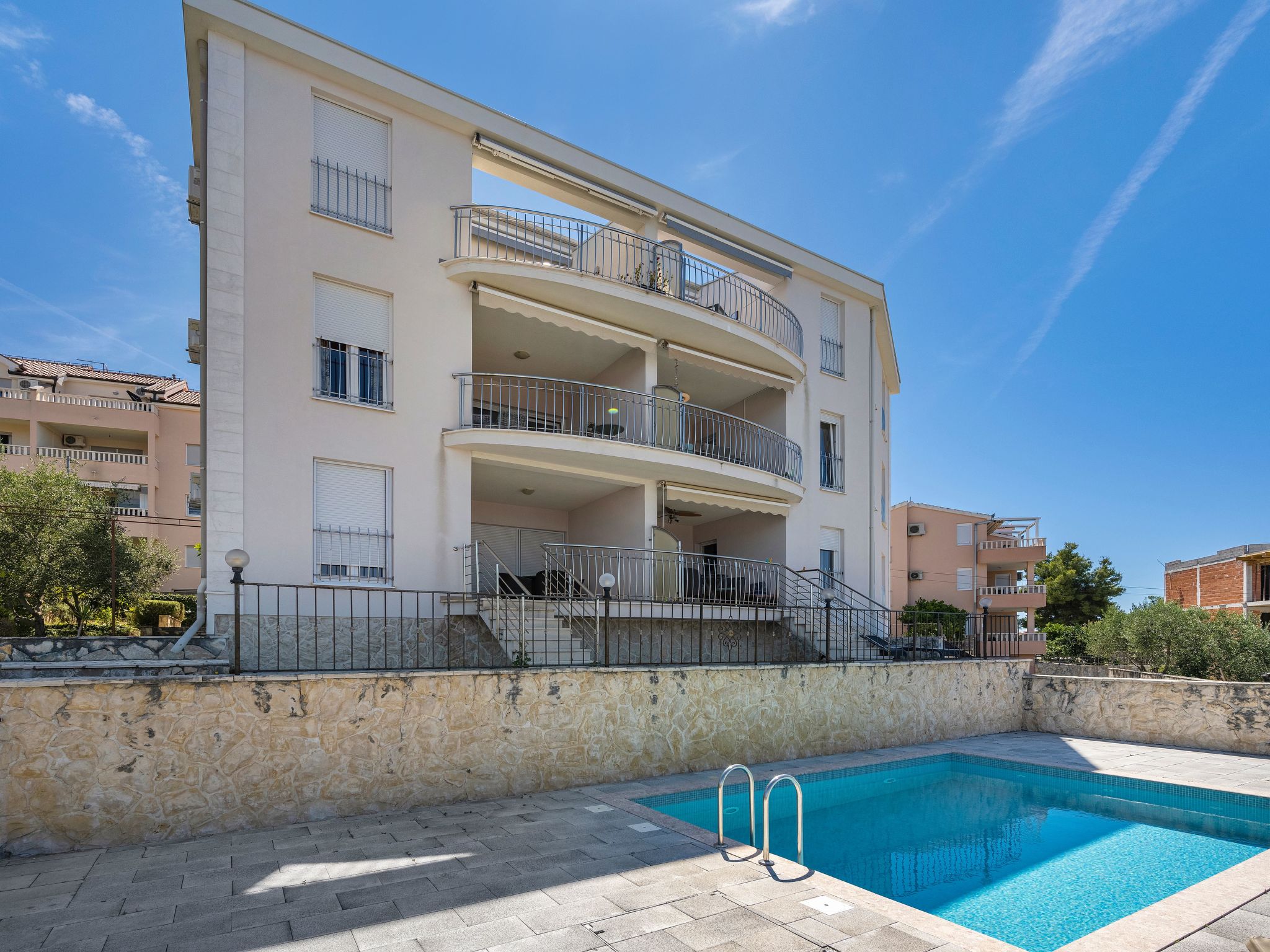 Meerblick-Apartment mit Pool Ciovo Breeze-Image-tags.info