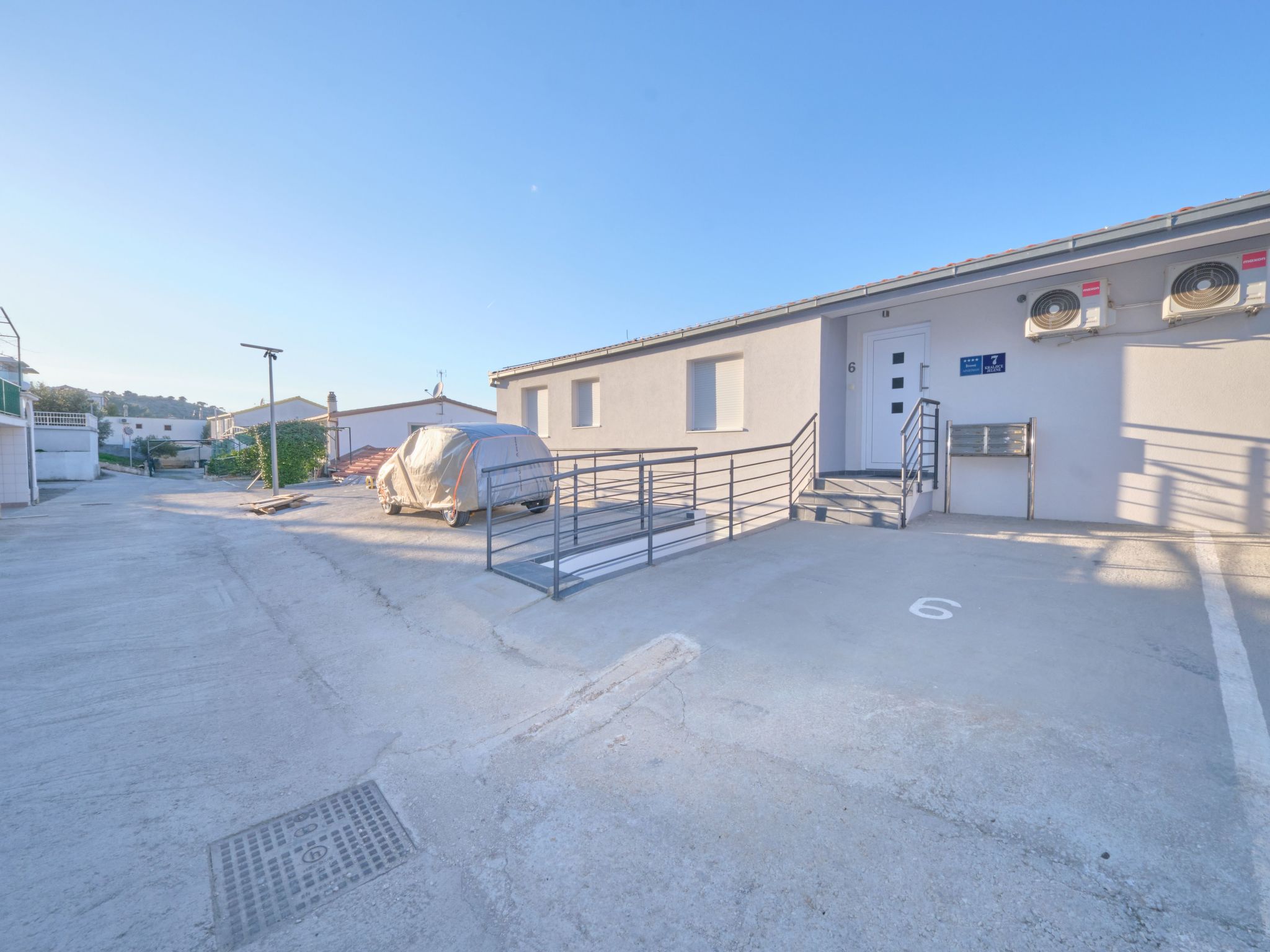 Für 4 Personen ca. 65 m² in Mastrinka, Adriaküste Kroatien (Kroatische Ins-Drinnen