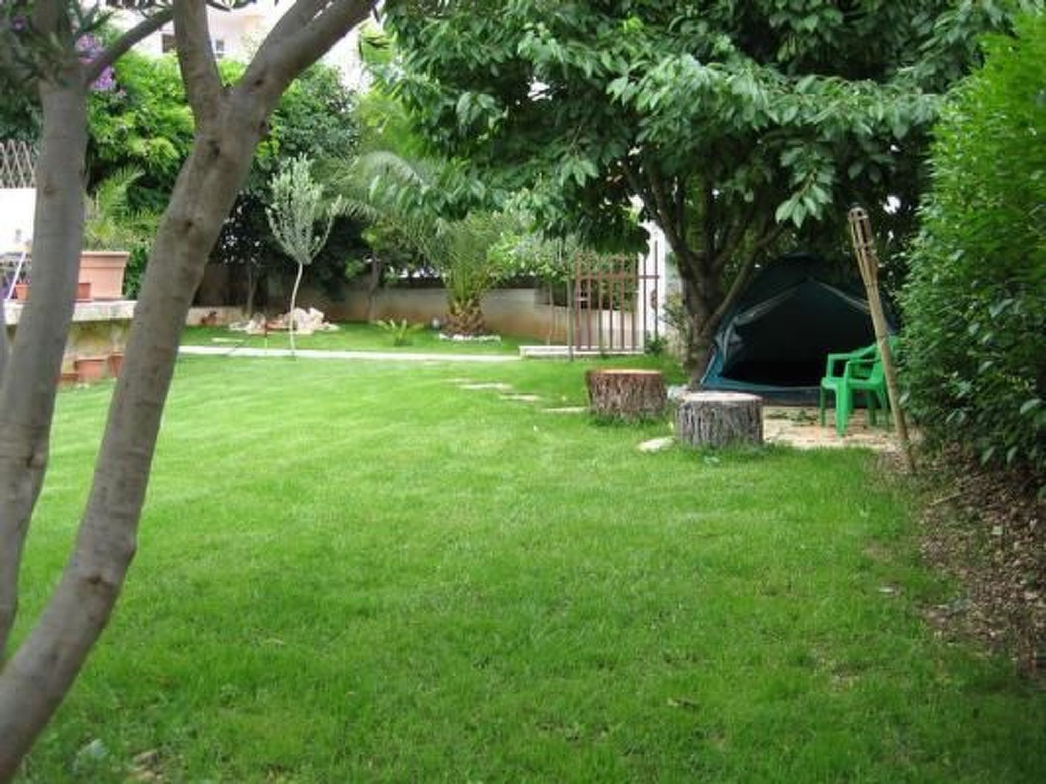 Mit Garten, Grill und Terrasse-Binnen