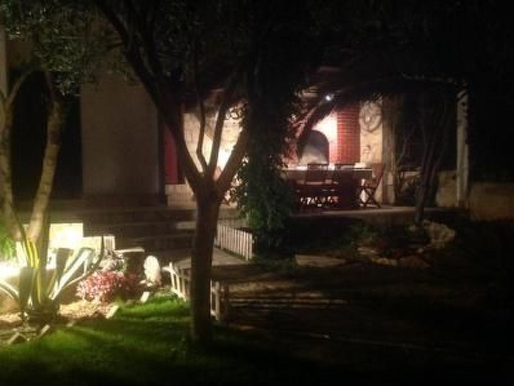 Mit Garten, Grill und Terrasse-Binnen