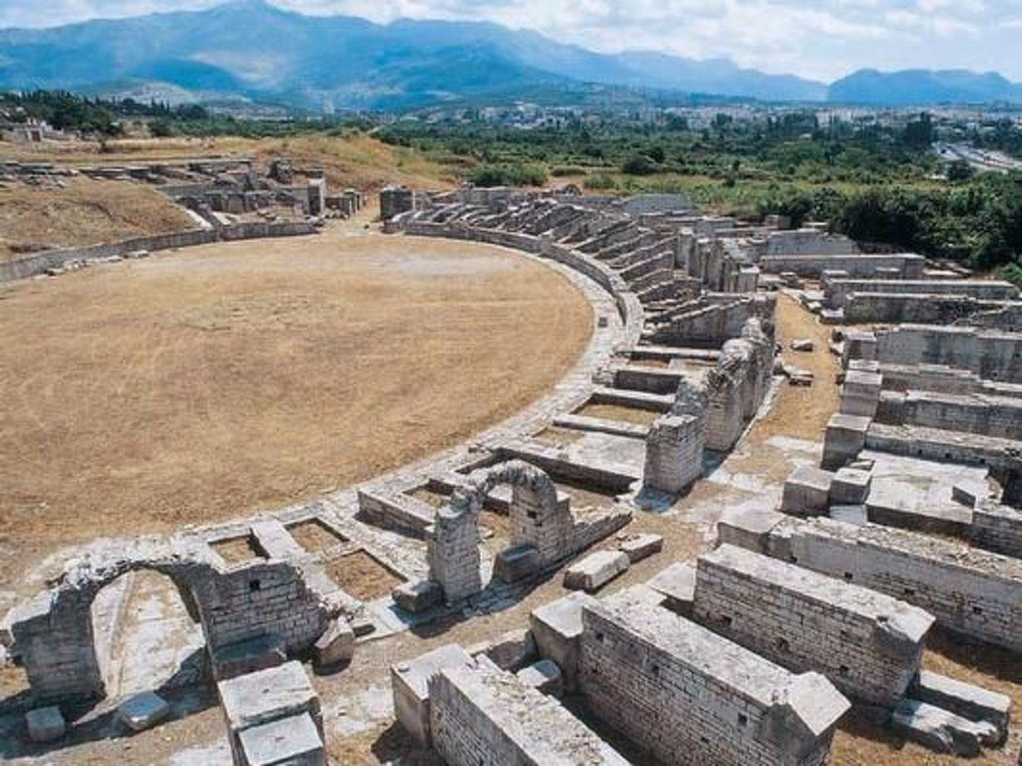 Mit Garten, Grill und Terrasse-Binnen