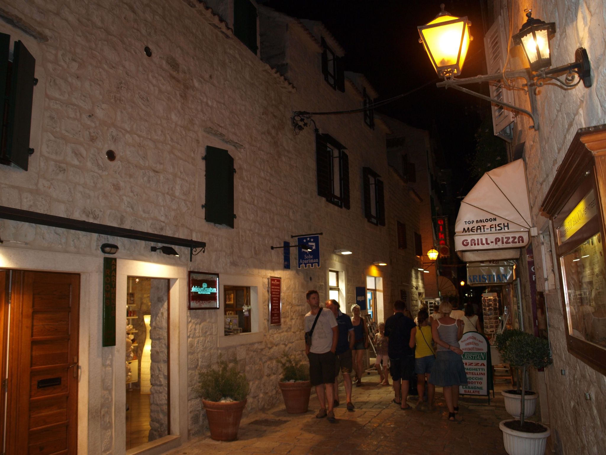 Appartement mit Balkon - Image-tags.info