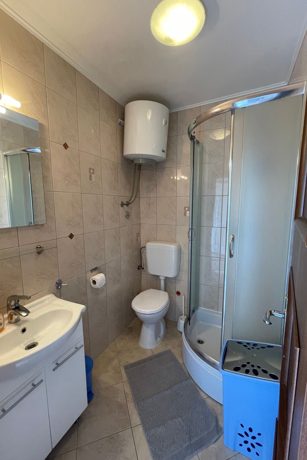 Appartement mit Balkon