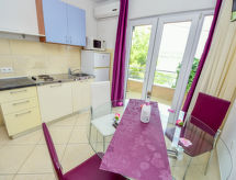 Vinka: Modern appartement aan zee in Trogir met privé aanlegsteiger - thumbnail 5