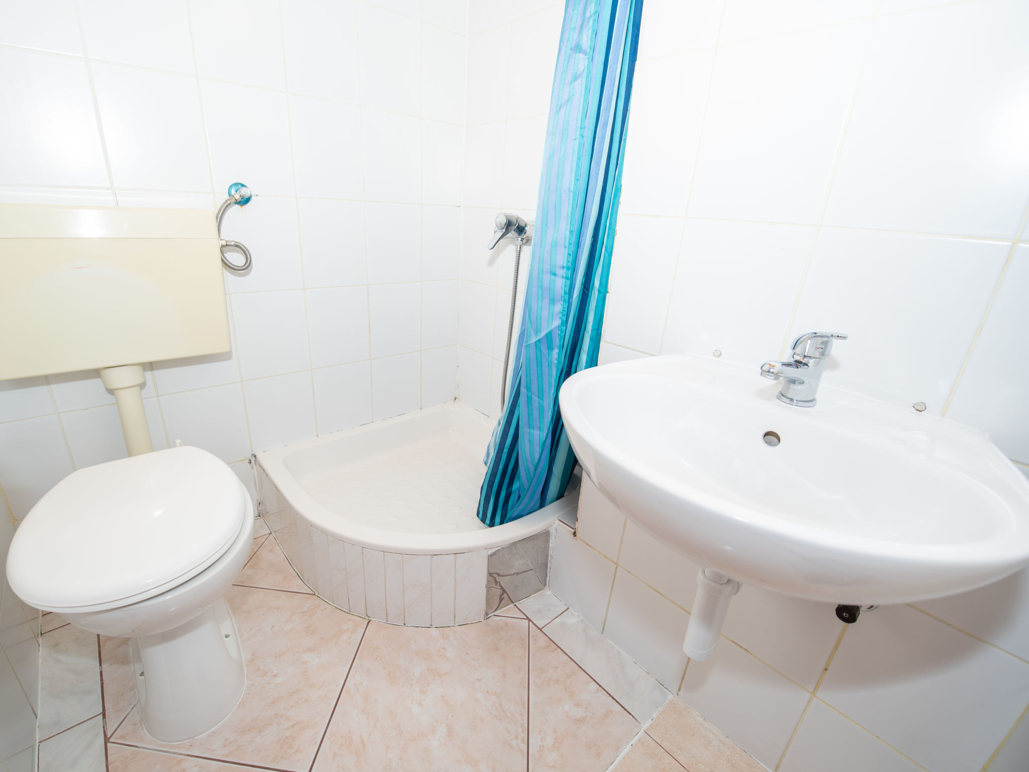 Appartement Vinka: sfeervol vakantiehuis direct aan zee bij Trogir - foto 16