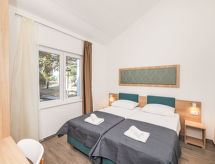 Comfortabel appartement voor 4 direct aan zee bij Trogir - thumbnail 4