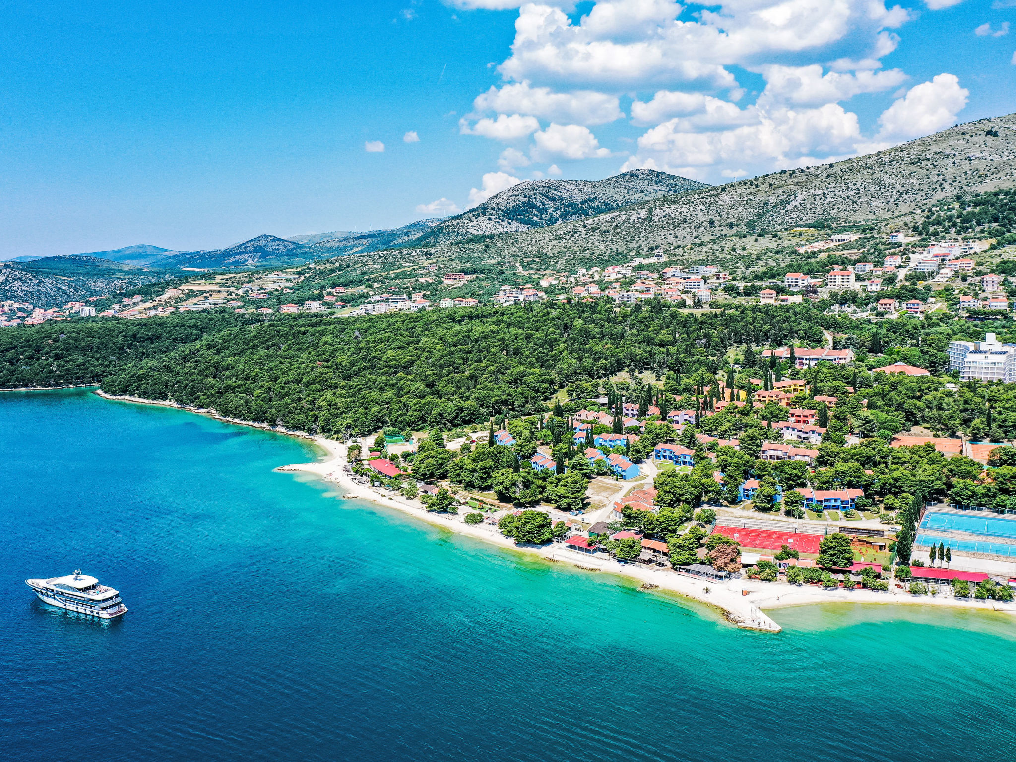 Comfortabel appartement voor 5 direct aan zee bij Trogir - foto 14