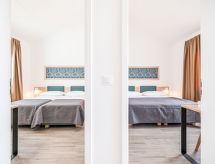 Kindvriendelijk appartement aan zee in Trogir met zwembad en ontbijt - thumbnail 5