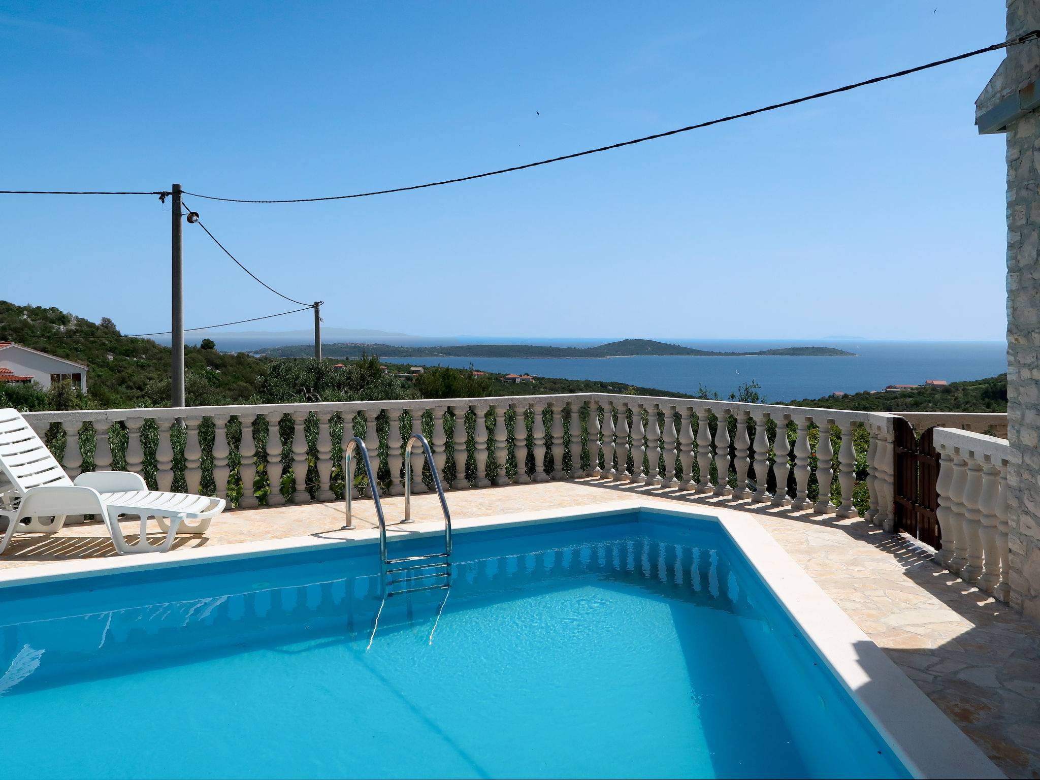 Basic — Pool Outdoor (2 of 21)