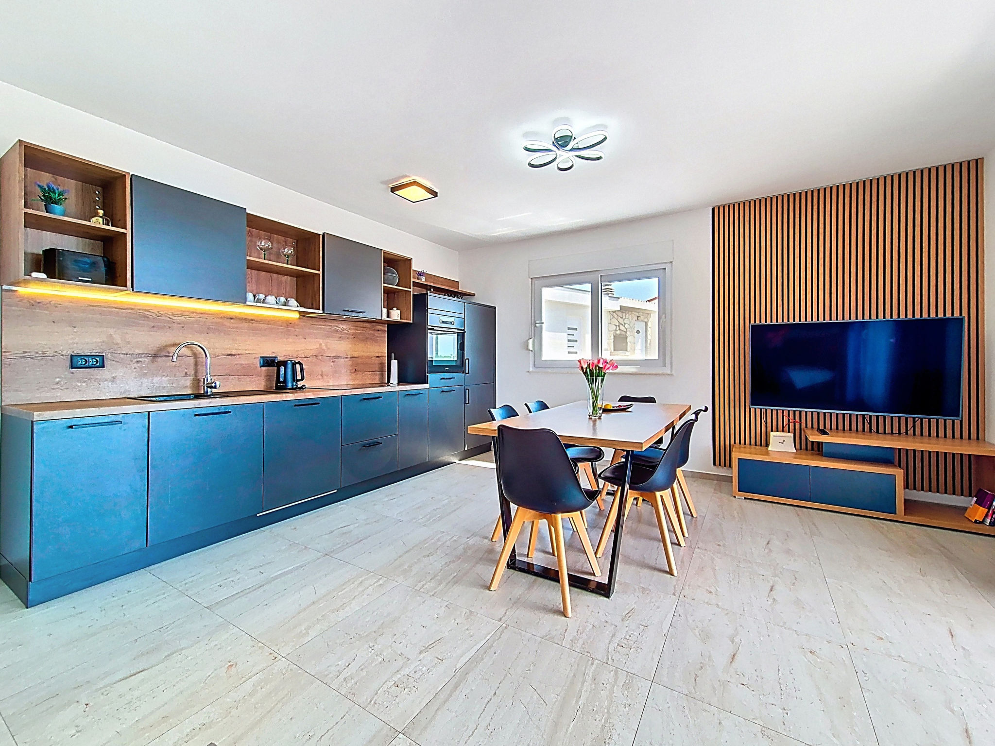 Ria with heated pool