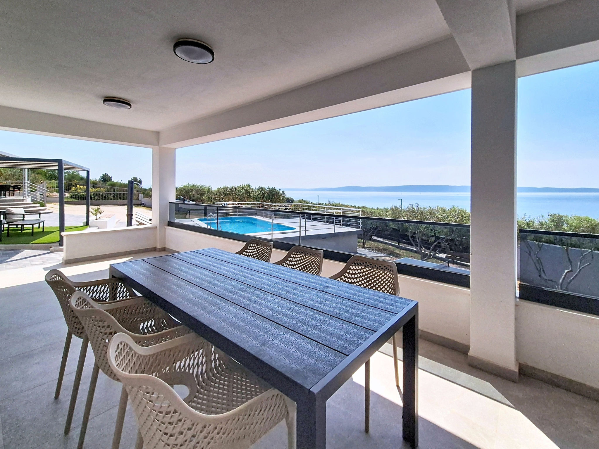 Ria with heated pool