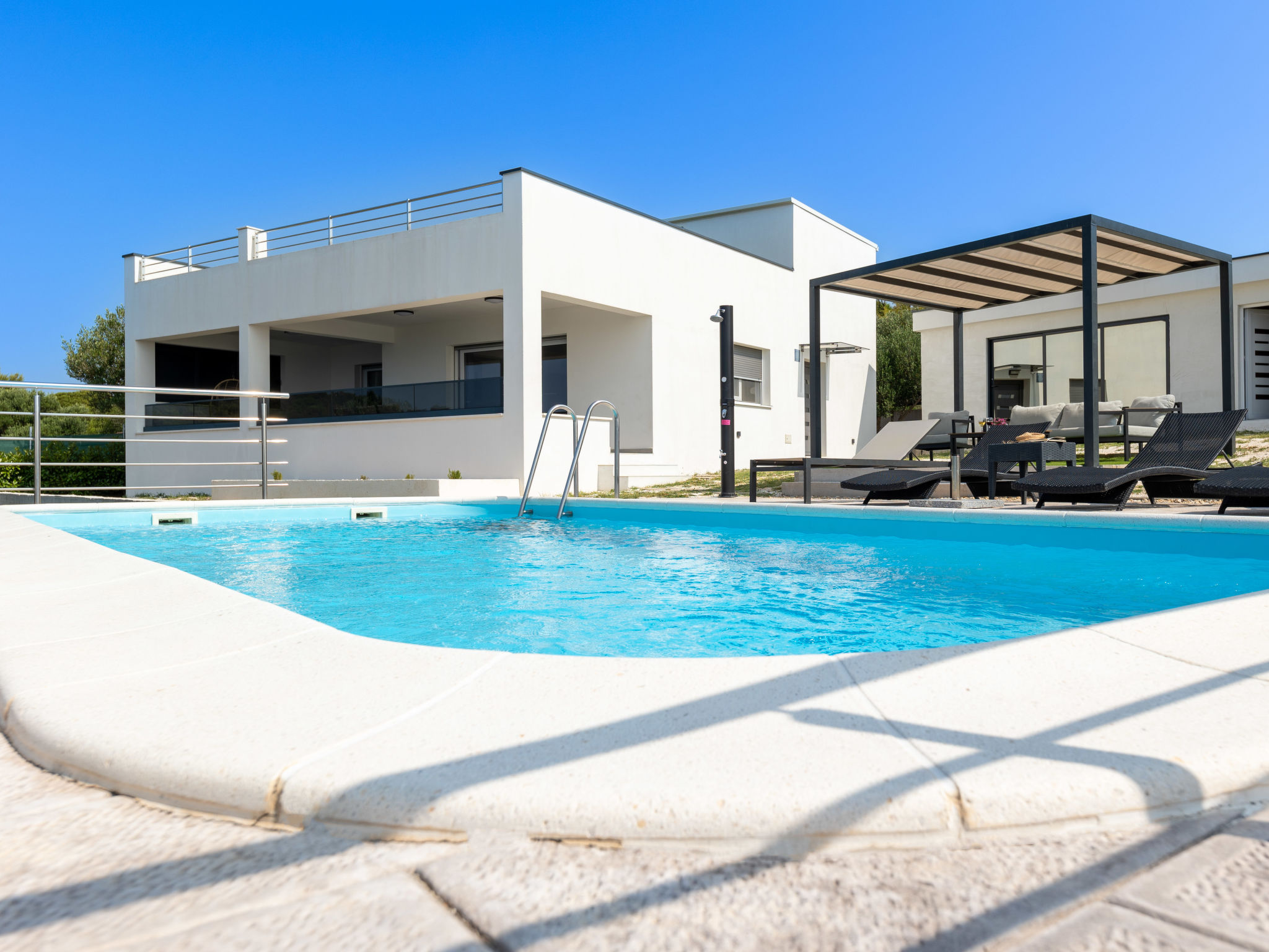 Ria with heated pool