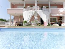 Villa Saba: Luxe appartement aan zee met zwembad in Trogir, Kroatië - thumbnail 3