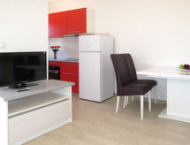 Comfortabel appartement vlakbij zee en strand in Okrug Gornji - thumbnail 3