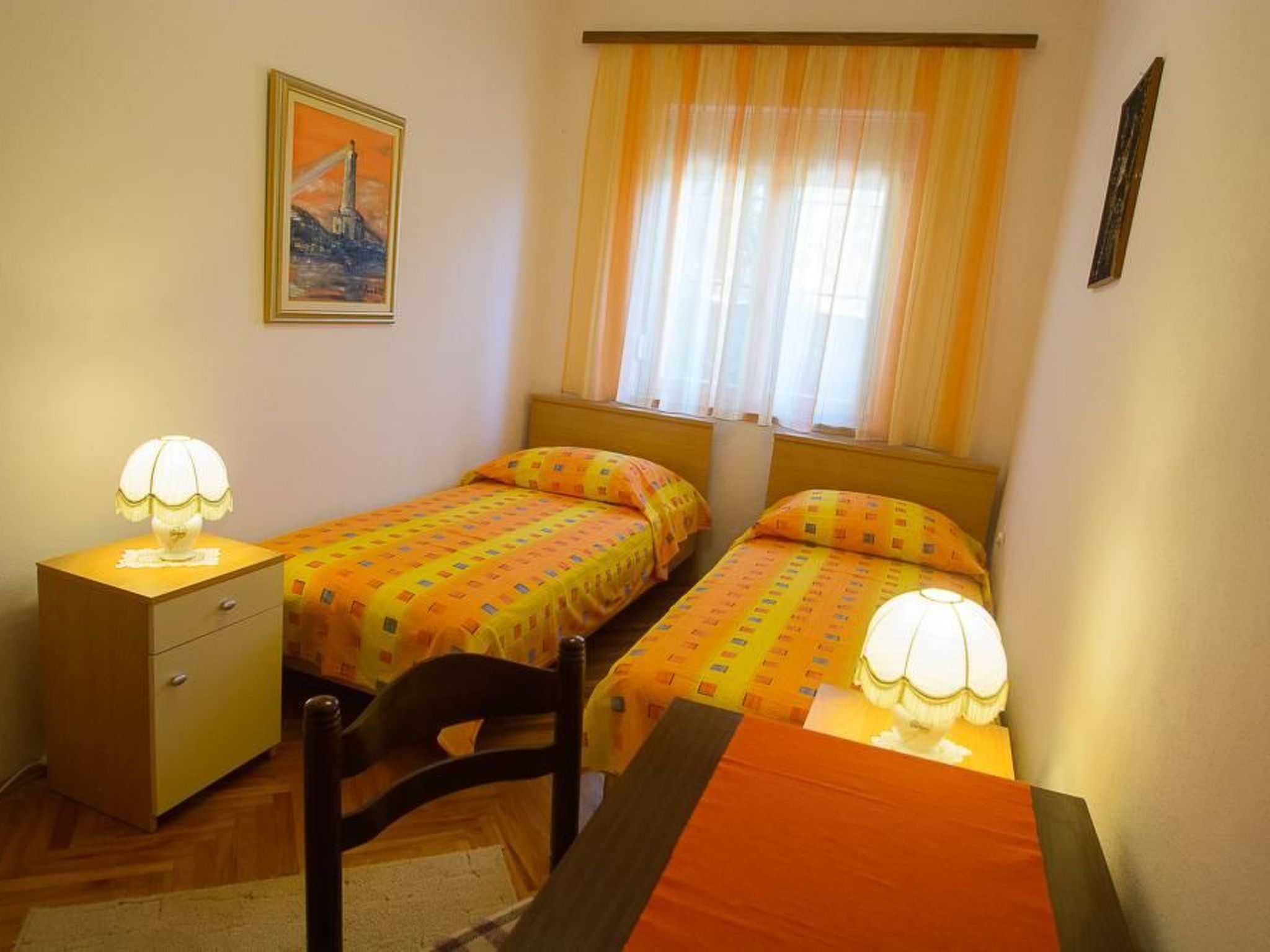 Strandnahe Ferienwohnung Jure mit großer Terrasse-Drinnen