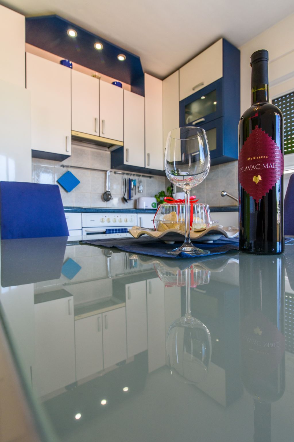 Wohnung mit Blick auf das Wasser-Inside