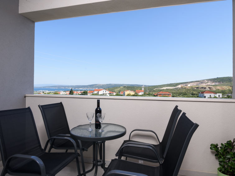 Search and Stay destination Plano, Splitsko-dalmatinska županija - Croatia from AU$ 152. Franka