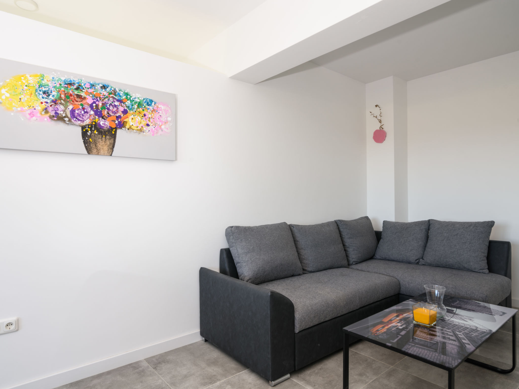 Franka — Living Room (5 of 18)
