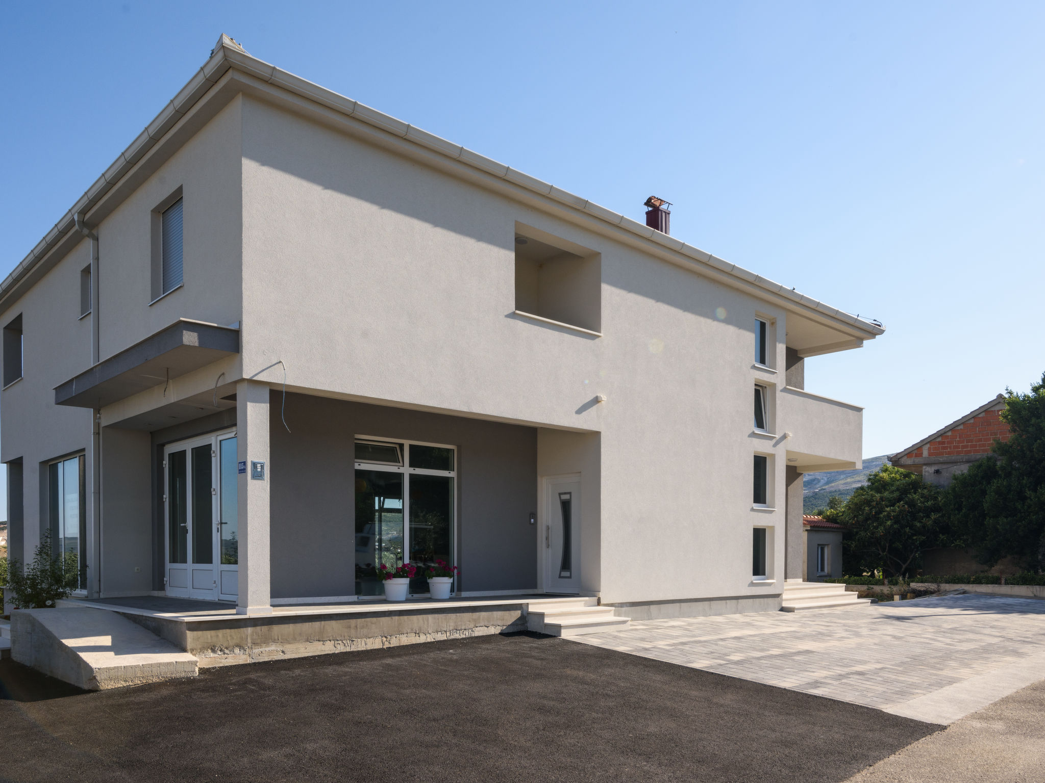 Franka — House (3 of 18)