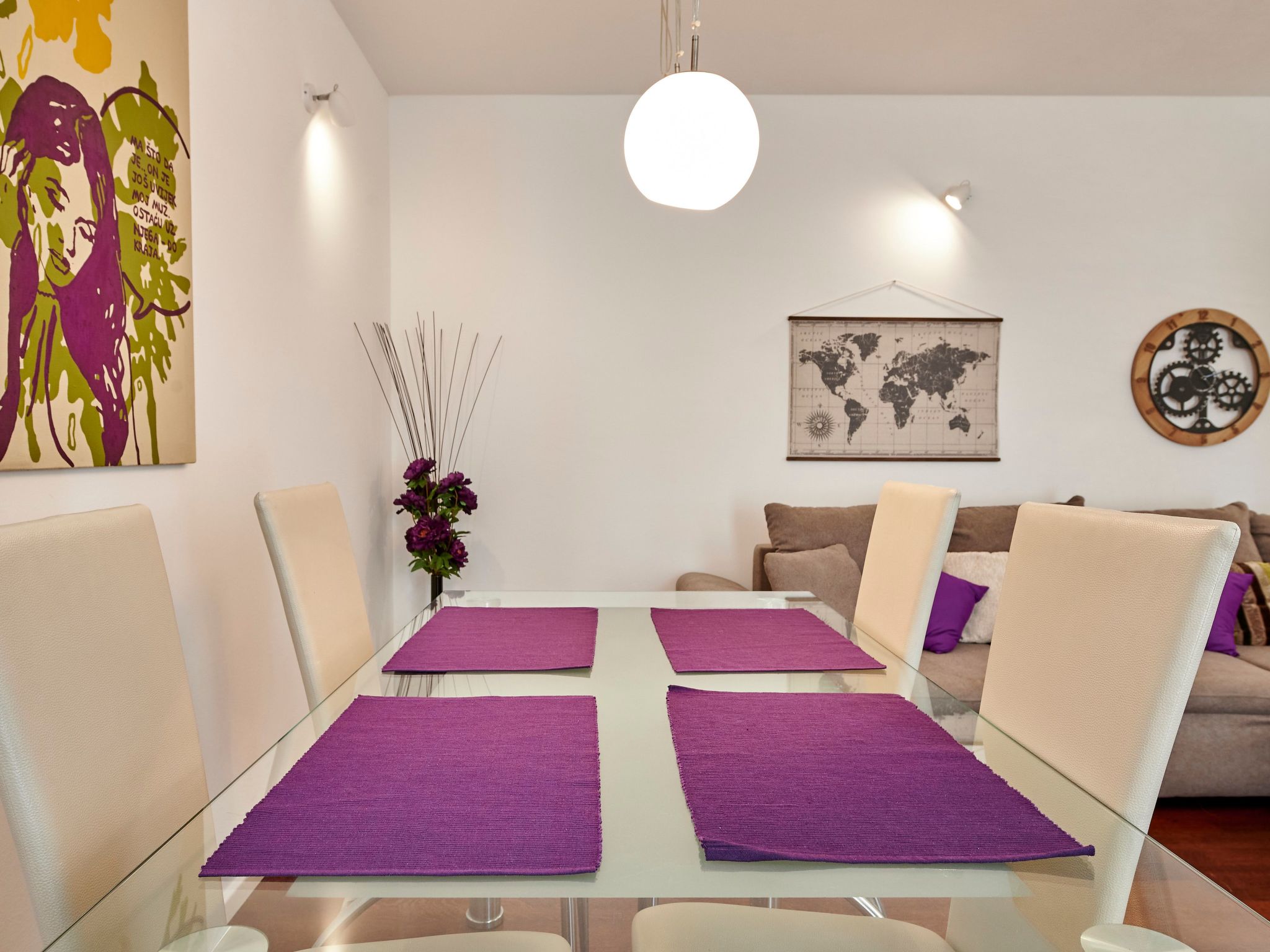 "Gea" mit Wi-Fi-Dedans