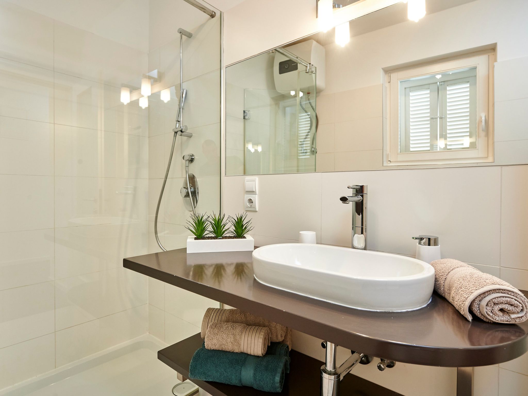 "Gea" mit Wi-Fi-Dedans