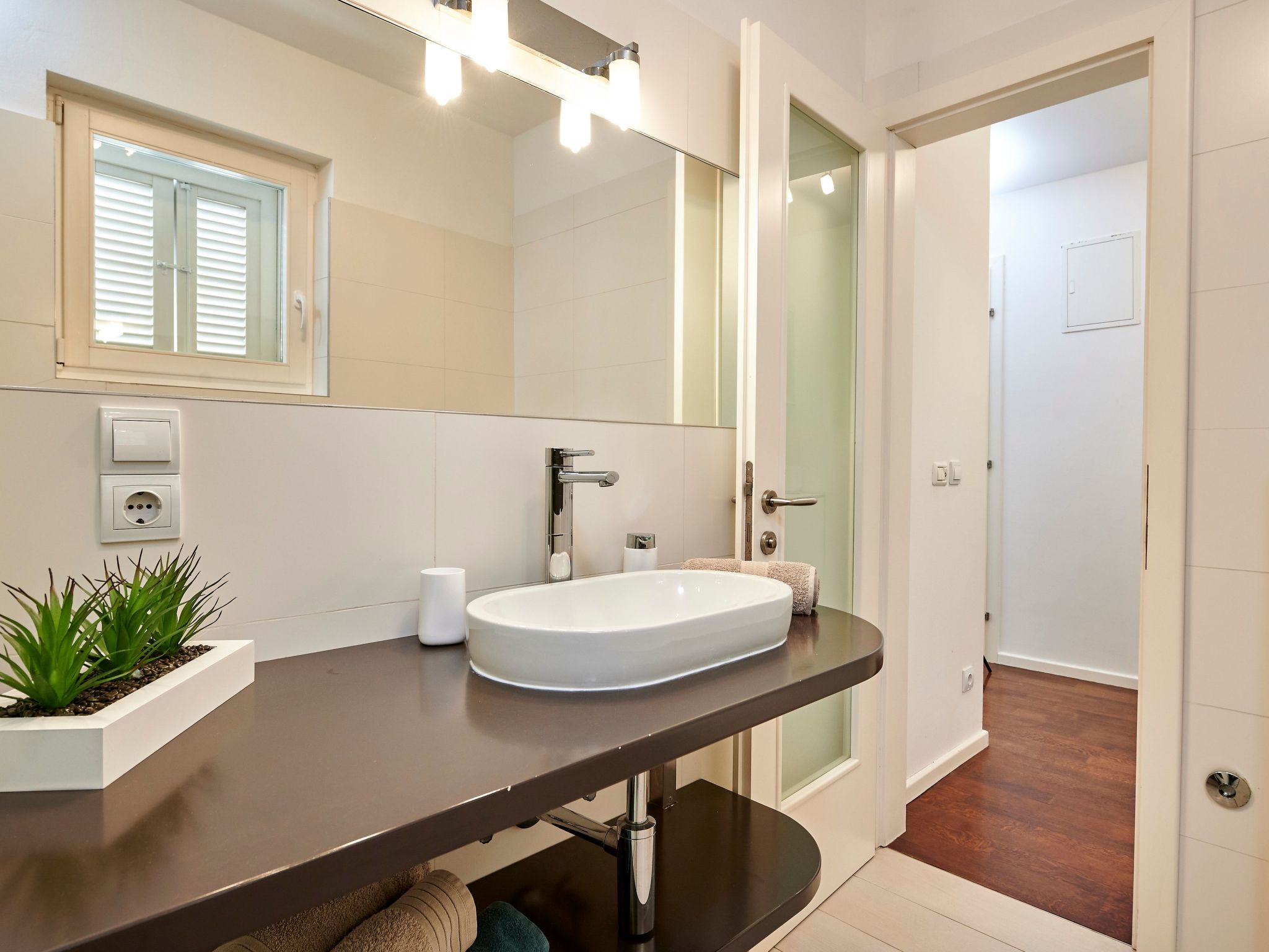 "Gea" mit Wi-Fi-Dedans