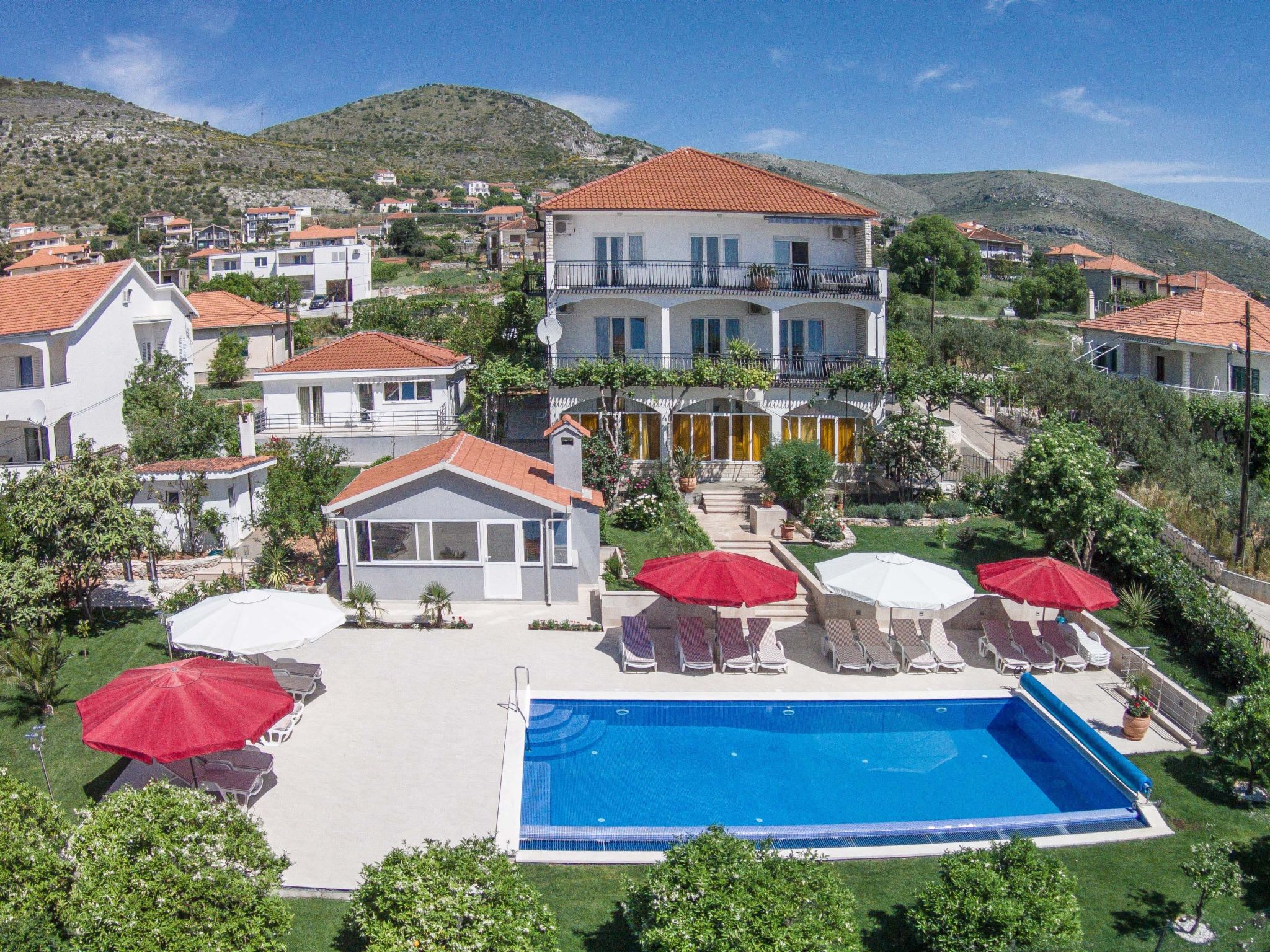 Appartement mit großem Balkon