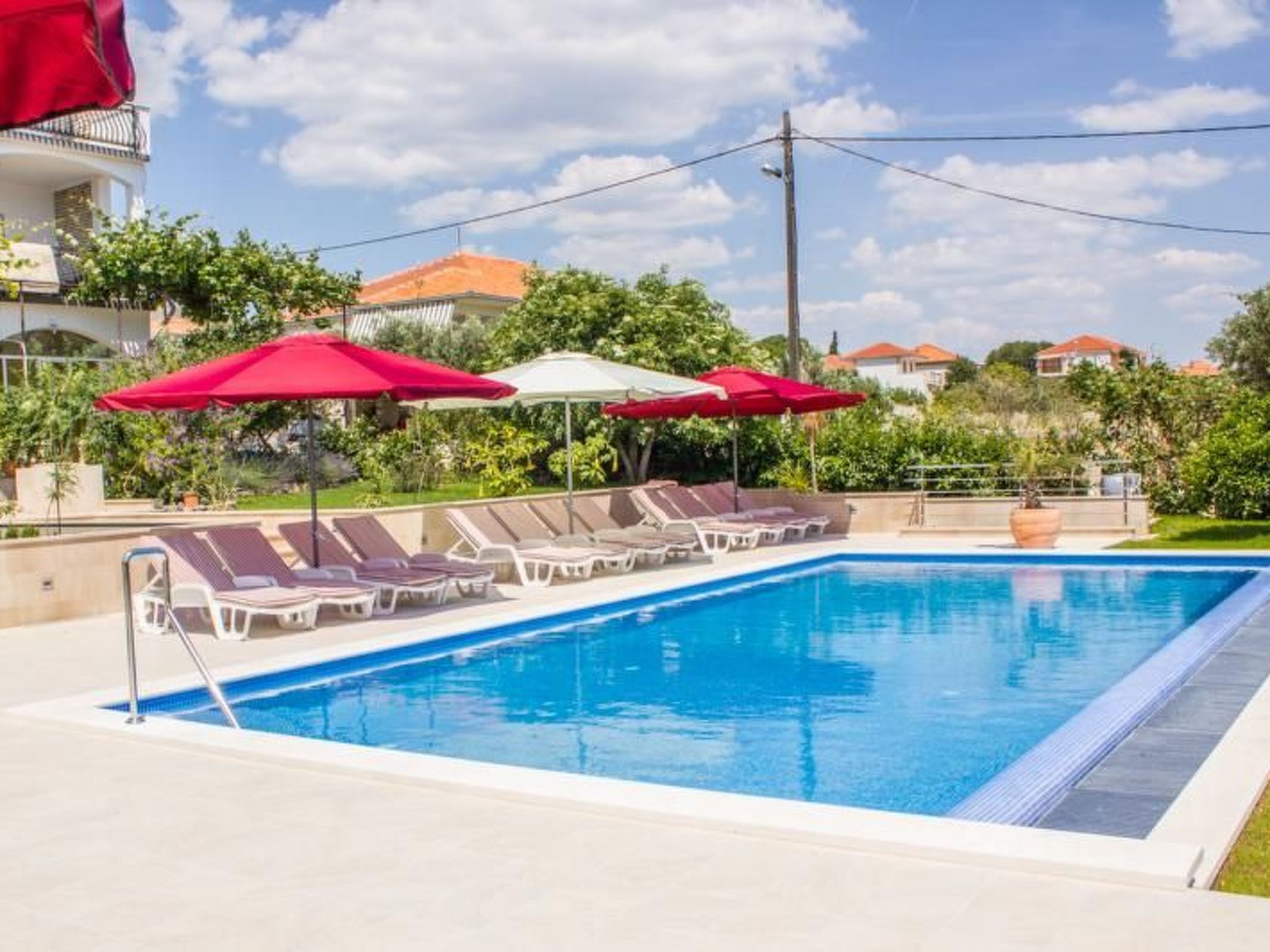 Appartement mit großem Balkon-Image-tags.info