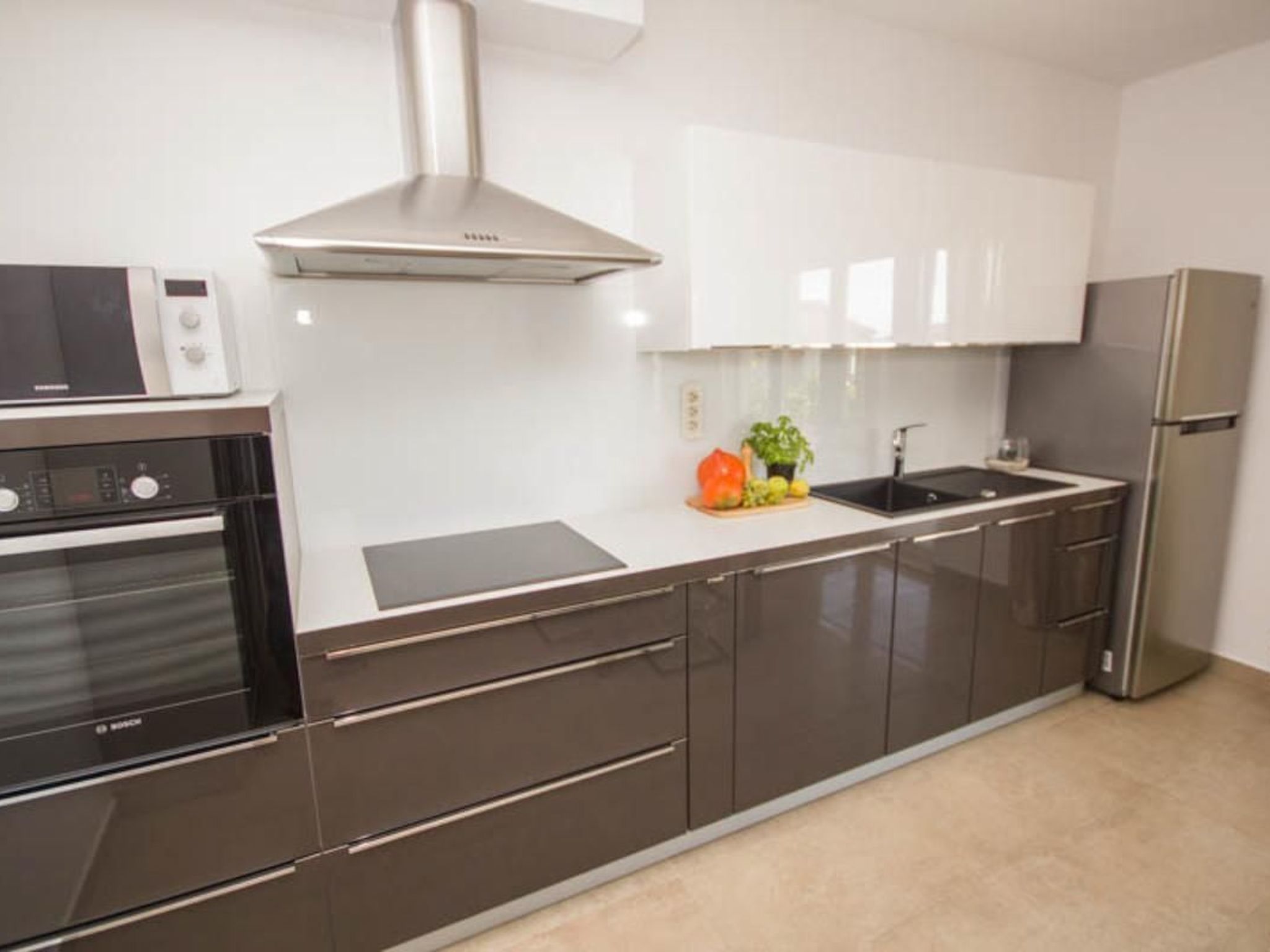 Appartement mit großem Balkon-Image-tags.info