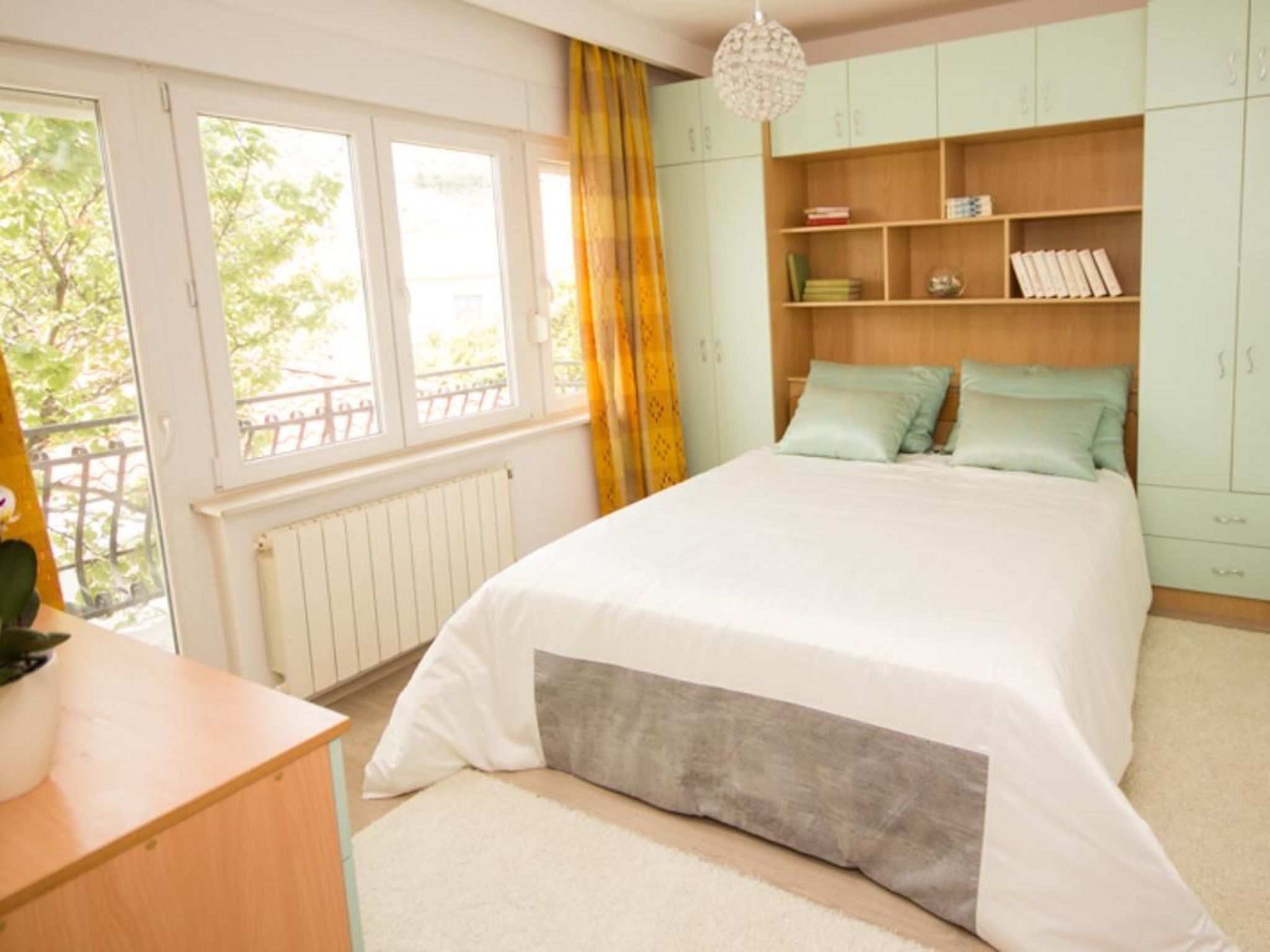 Appartement mit großem Balkon-Image-tags.info