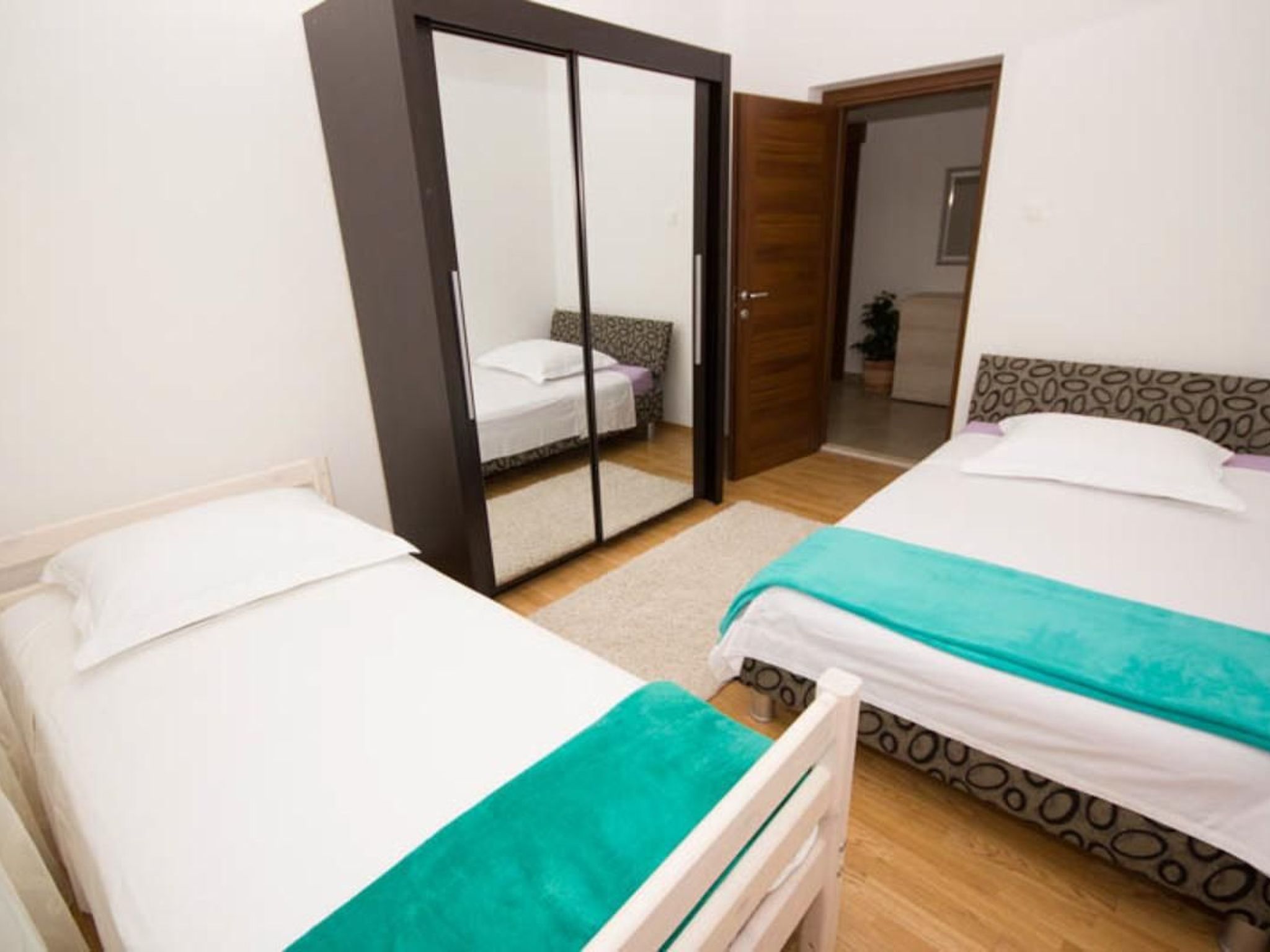 Appartement mit großem Balkon-Image-tags.info