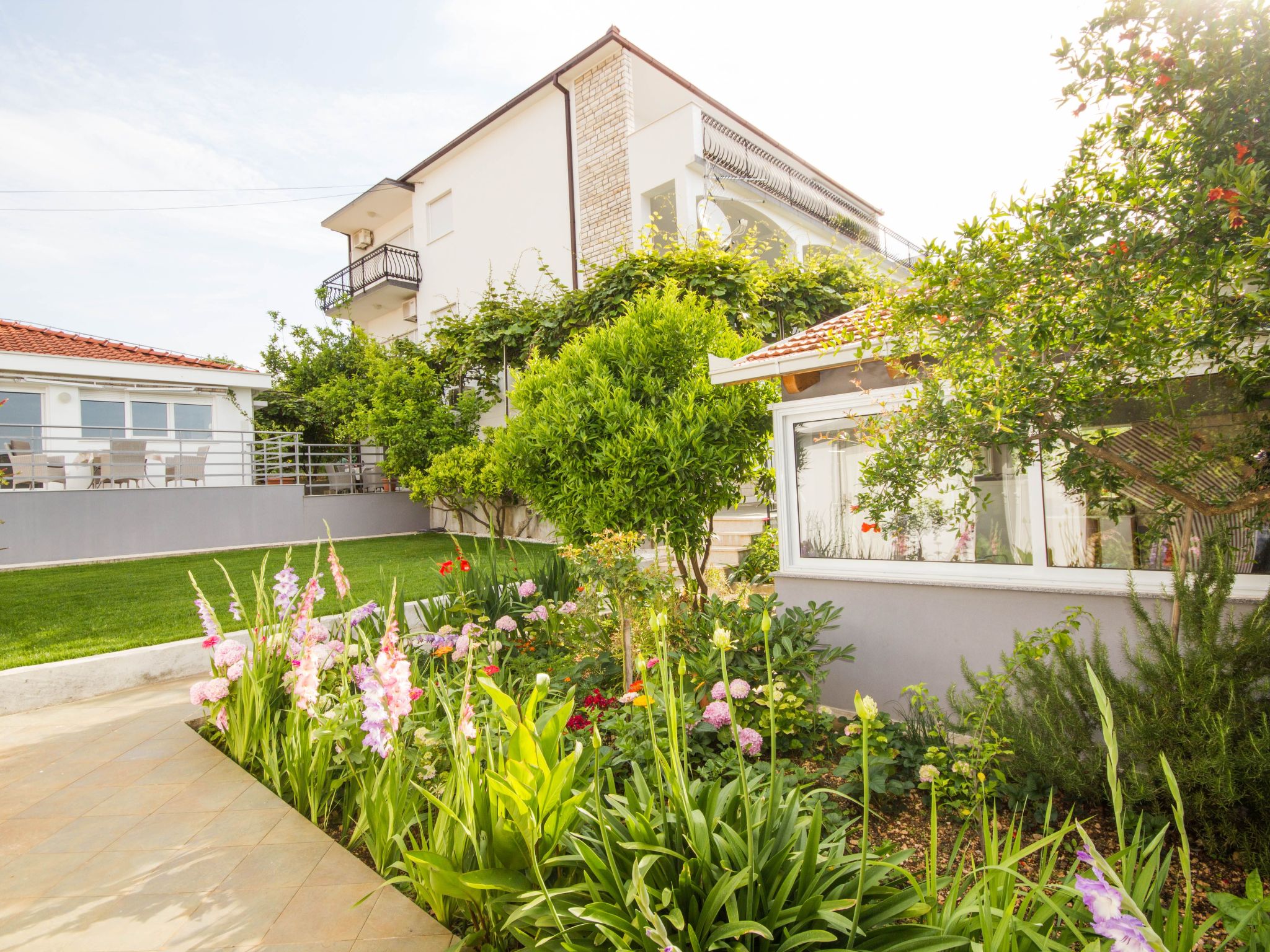 Appartement mit großem Balkon-Image-tags.info